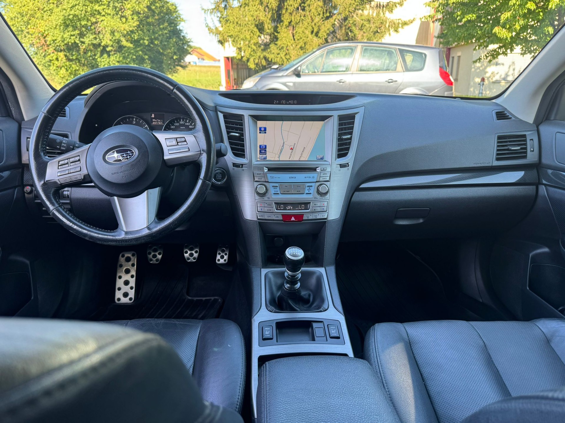 SUBARU Legacy 2.0D Limited S AWD-image-8