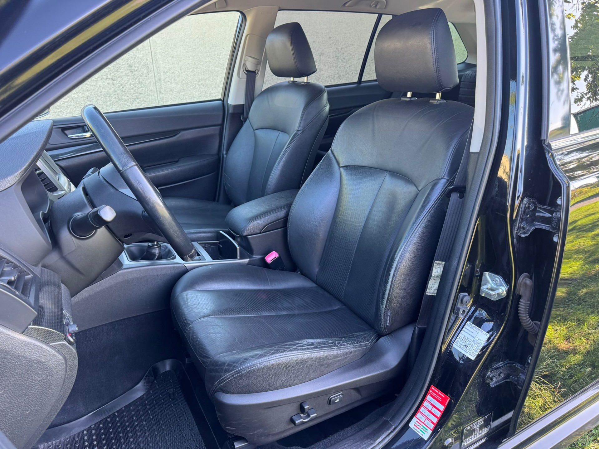 SUBARU Legacy 2.0D Limited S AWD-image-12