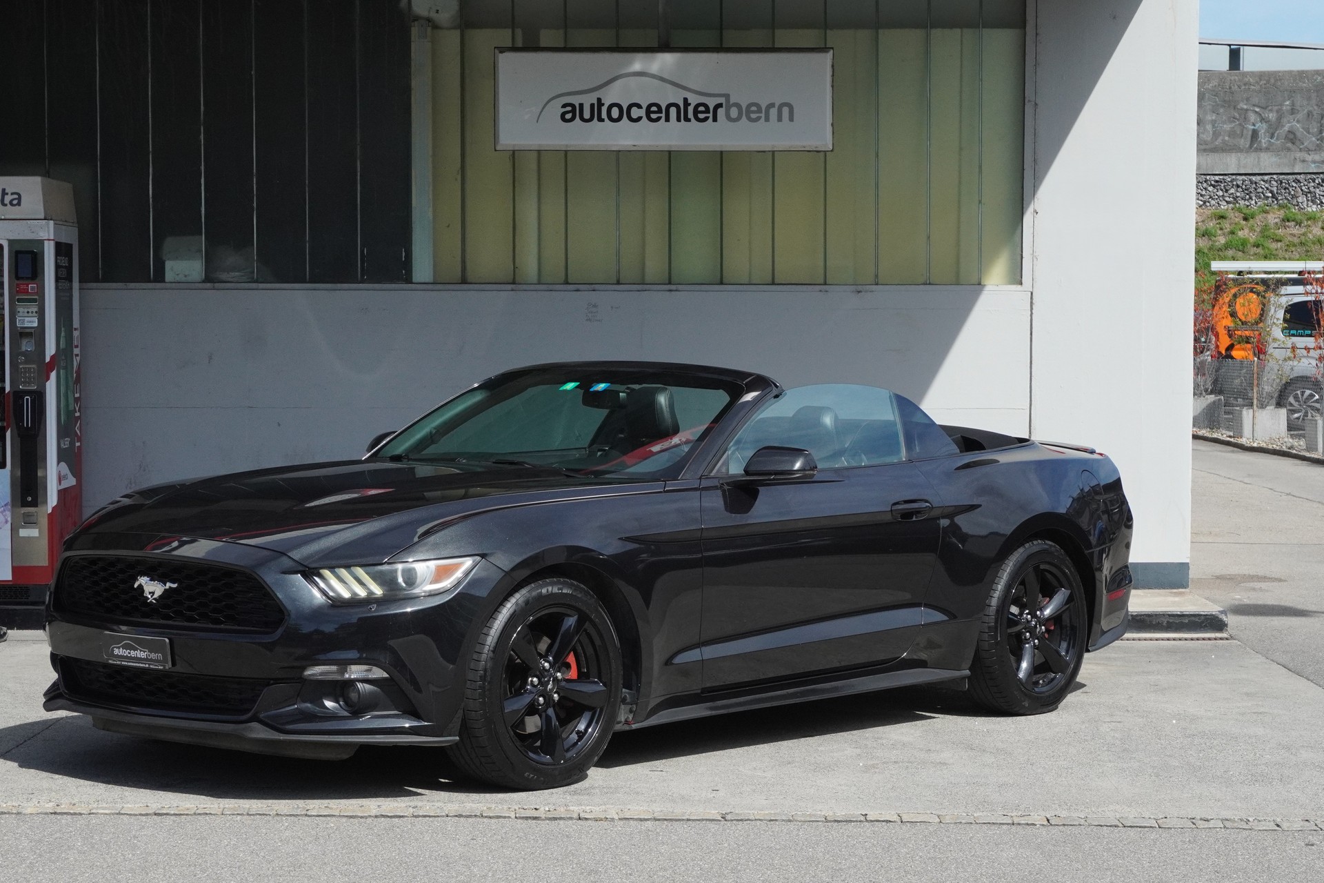 FORD Mustang Convertible 2.3 Automat-image-0