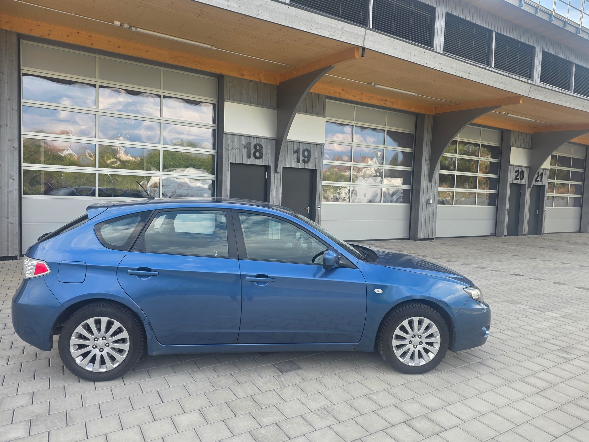 SUBARU Impreza 2.0R Comfort S-image-6