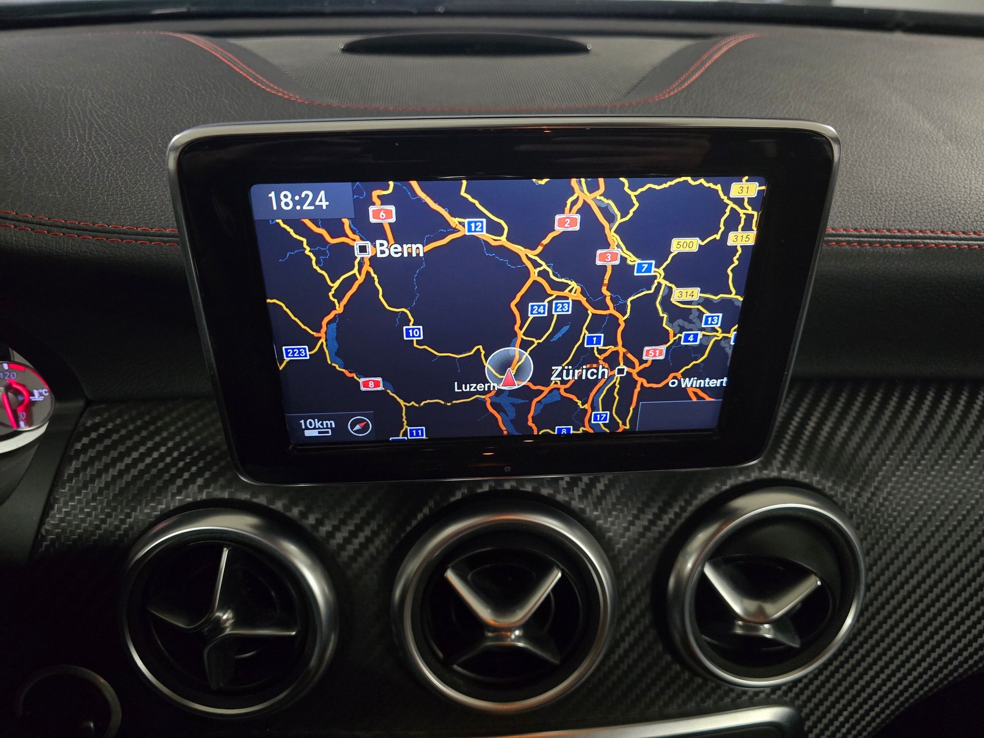 MERCEDES-BENZ A 220 CDI AMG Line 7G-DCT-image-12