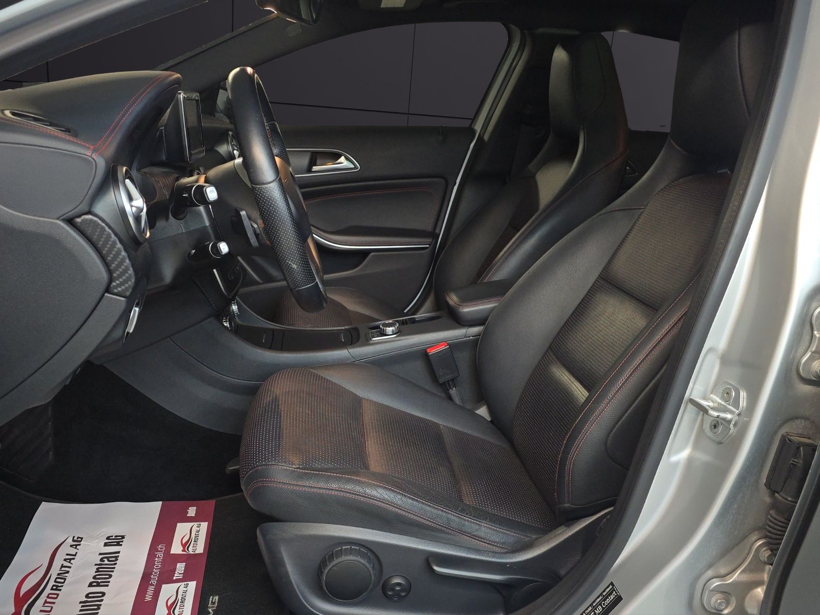MERCEDES-BENZ A 220 CDI AMG Line 7G-DCT-image-8