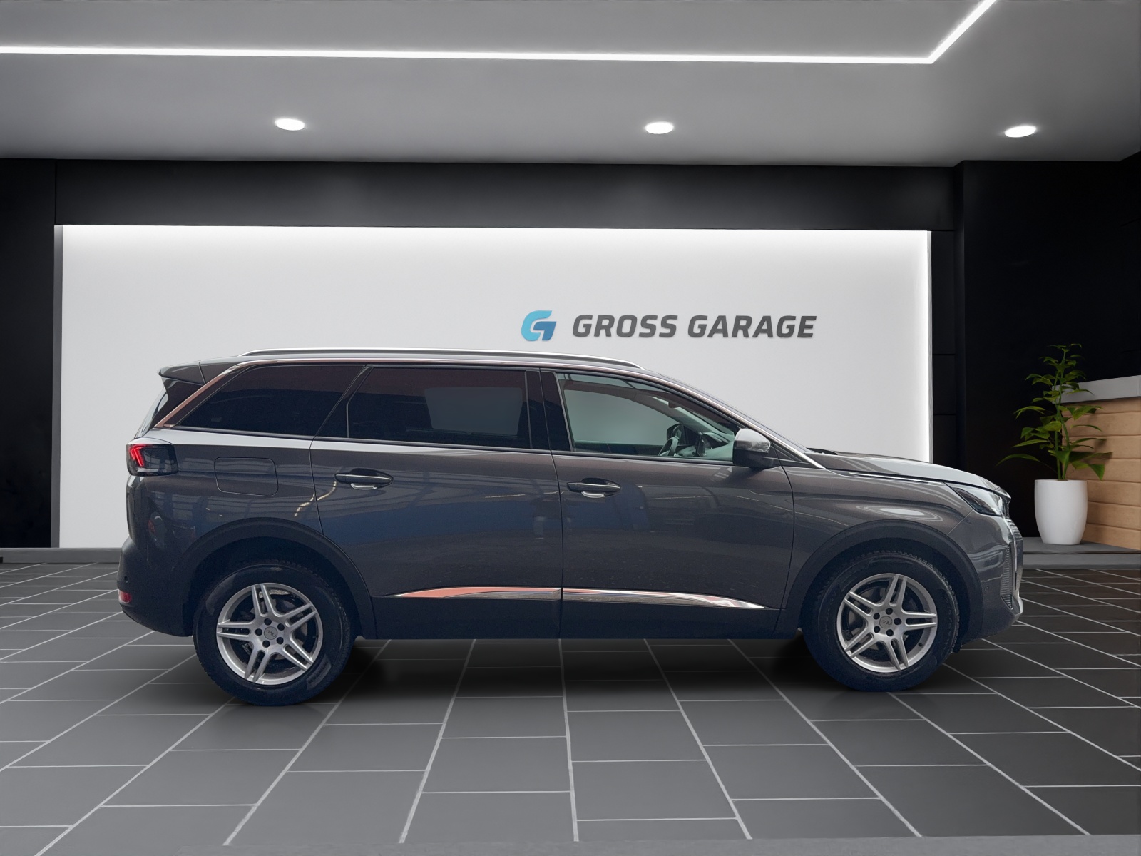 PEUGEOT 5008 1.5 HDi Allure P EAT-image-2