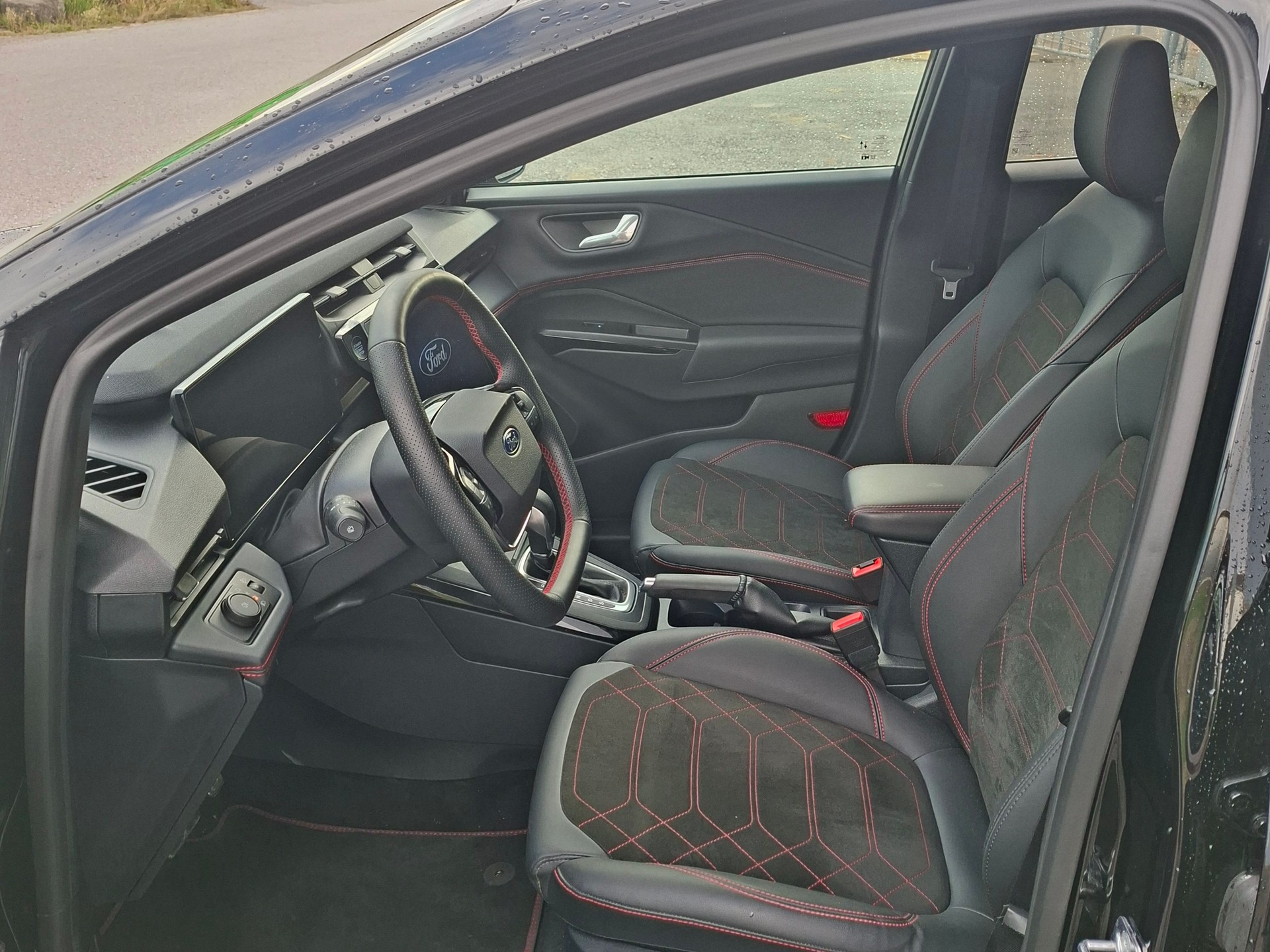 FORD FORD Puma 1.0 EcoB Hybrid 155 ST-Line X Neues Model mit grossem Dysplay-image-7
