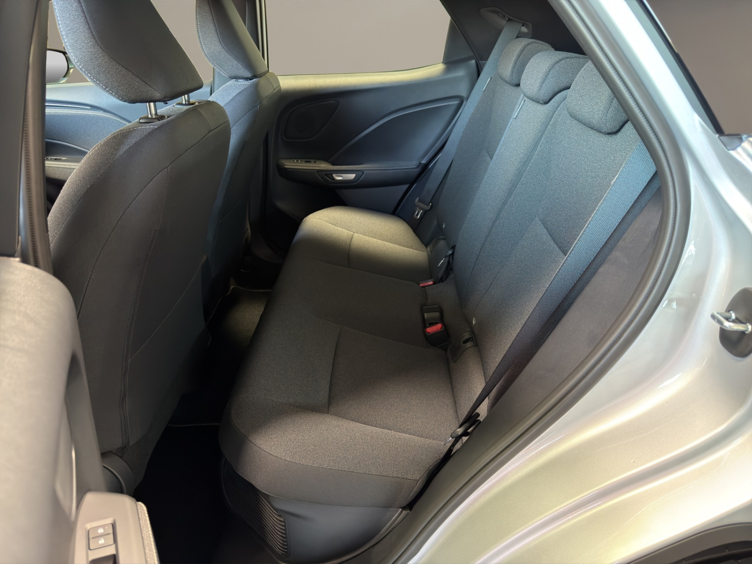 LEXUS LBX 1.5 Hybrid Impression-image-10