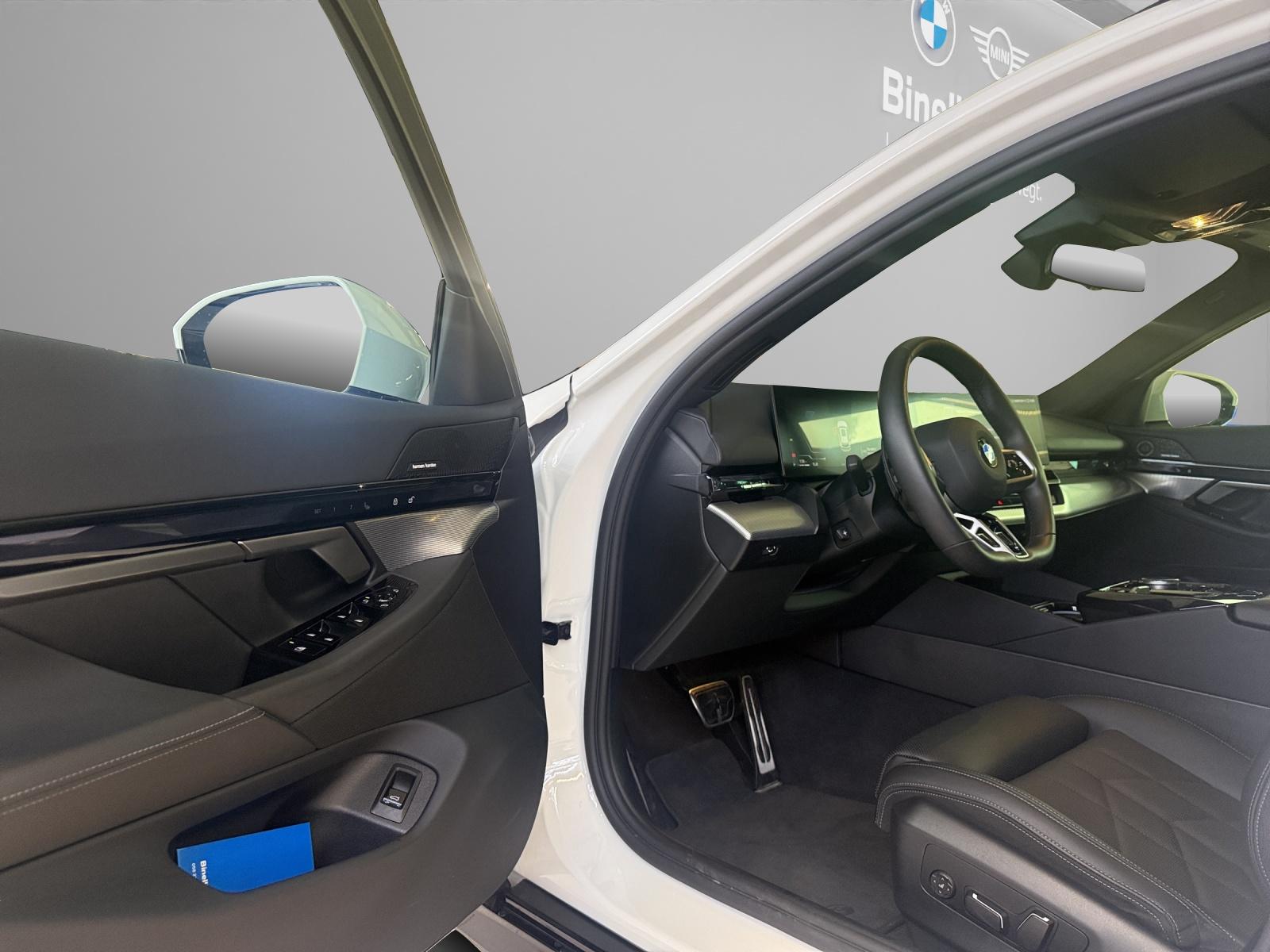 BMW 5er Touring 520d xDrive M-SportPaket-image-9