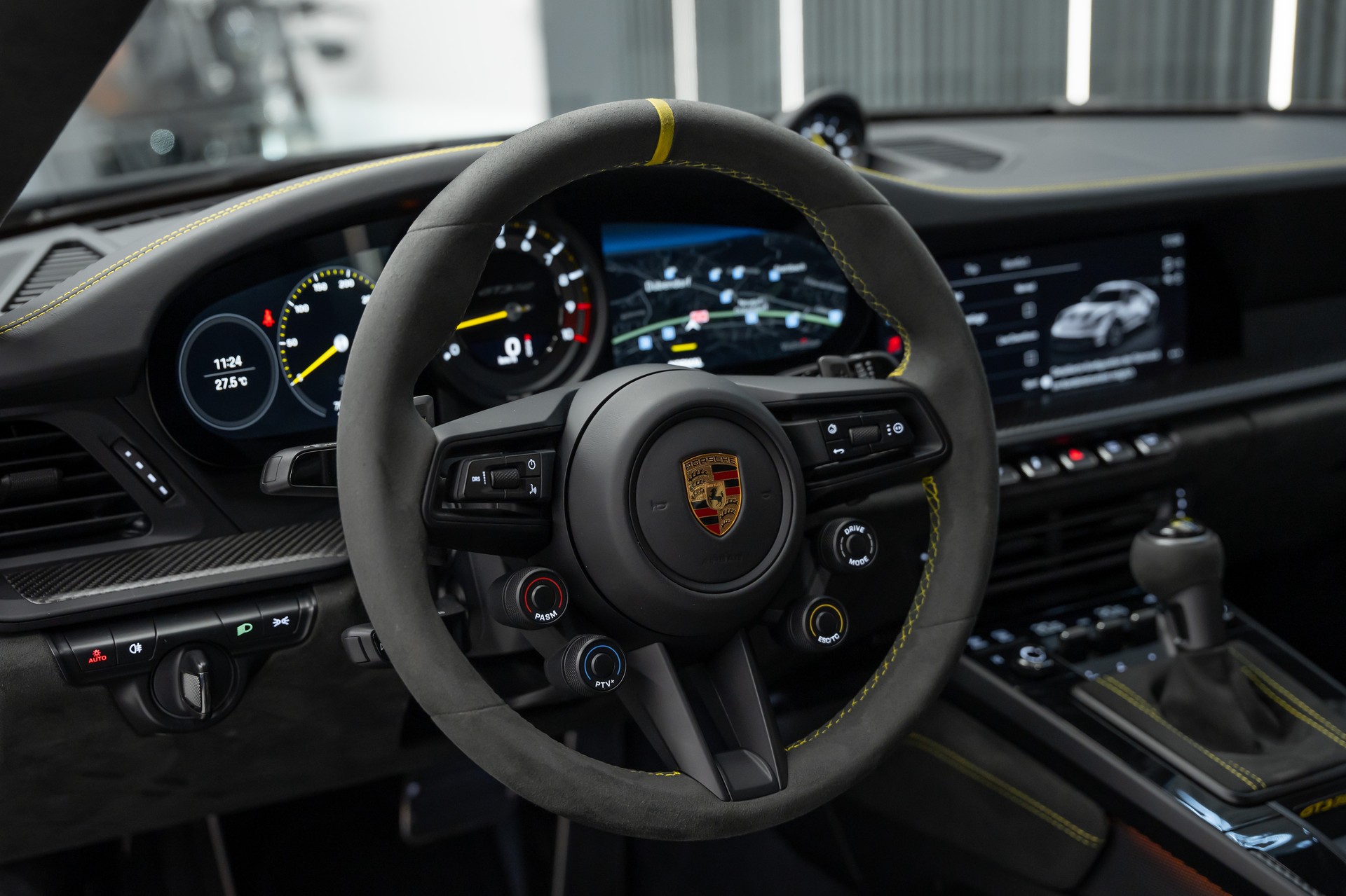 PORSCHE 911 GT3 RS / CH-FAHRZEUG / CAPRISTO / PPF SCHWARZ-MATT-image-21