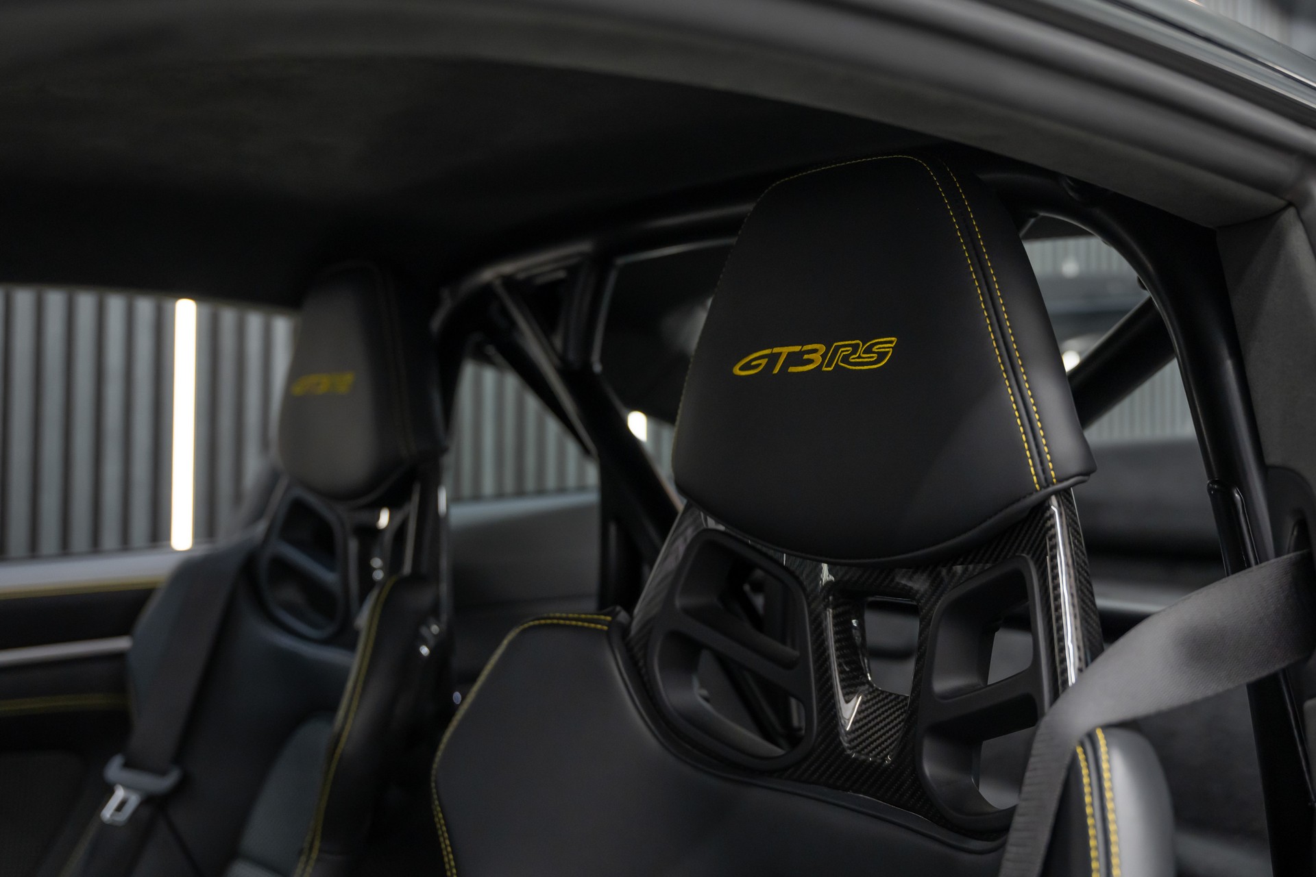 PORSCHE 911 GT3 RS / CH-FAHRZEUG / CAPRISTO / PPF SCHWARZ-MATT-image-18