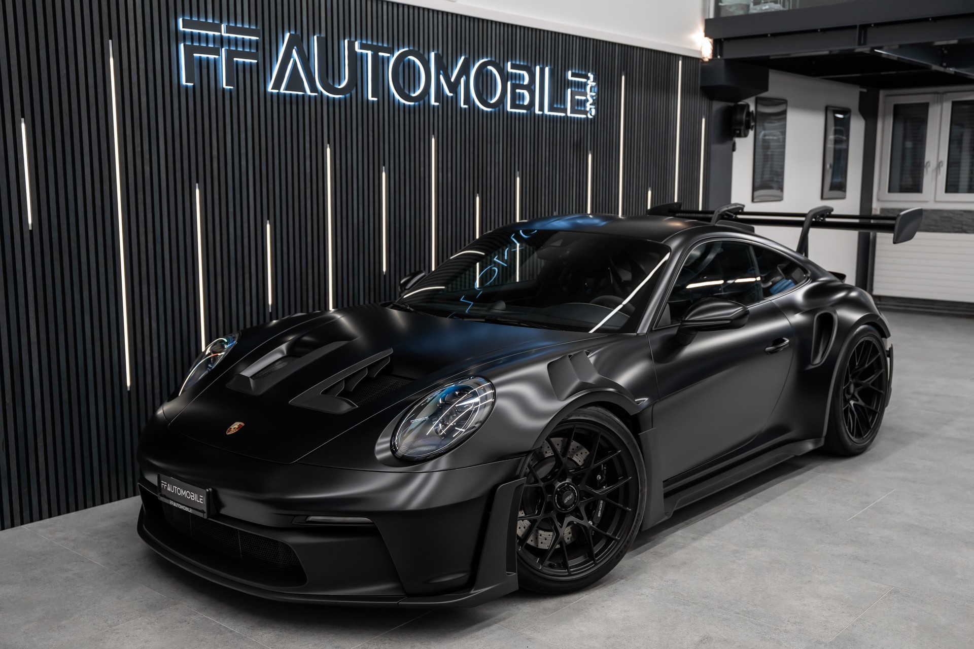 PORSCHE 911 GT3 RS / CH-FAHRZEUG / CAPRISTO / PPF SCHWARZ-MATT-image-1