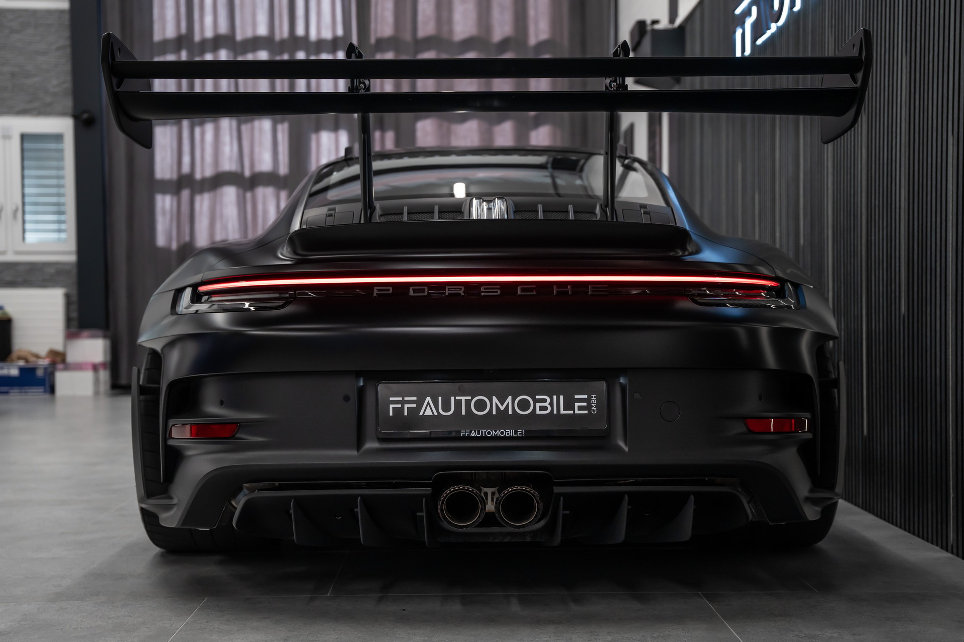 PORSCHE 911 GT3 RS / CH-FAHRZEUG / CAPRISTO / PPF SCHWARZ-MATT-image-13