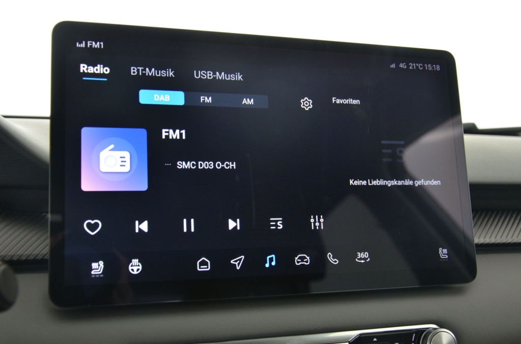 MG 4 EV 64kWh Premium Facelift-image-18
