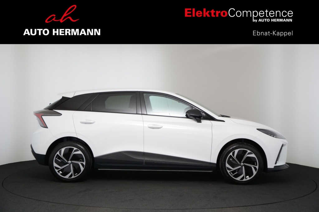 MG 4 EV 64kWh Premium Facelift-image-7