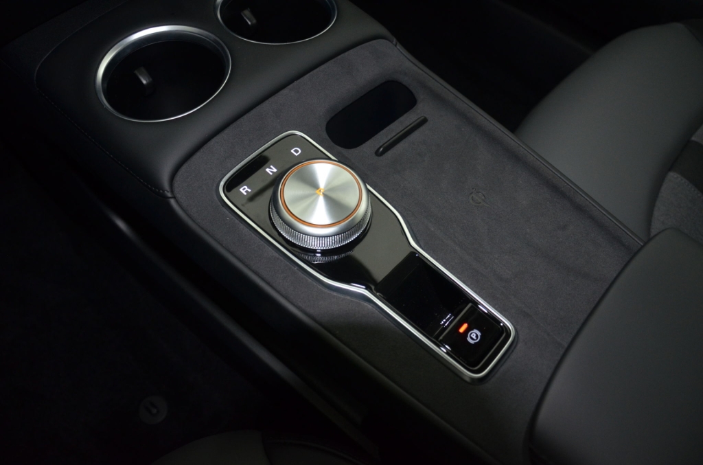 MG 4 EV 64kWh Premium Facelift-image-23