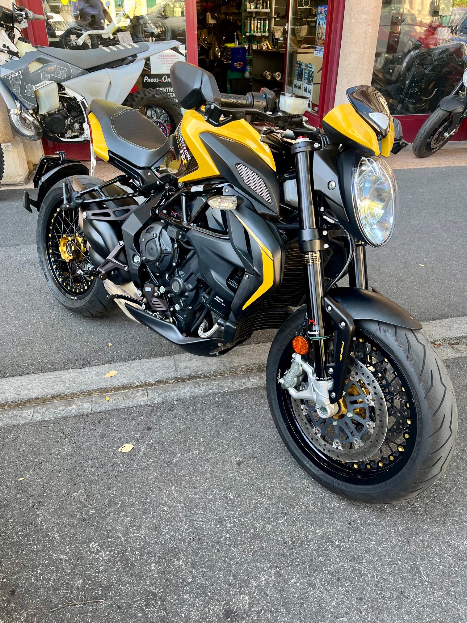 MV AGUSTA Dragster RR