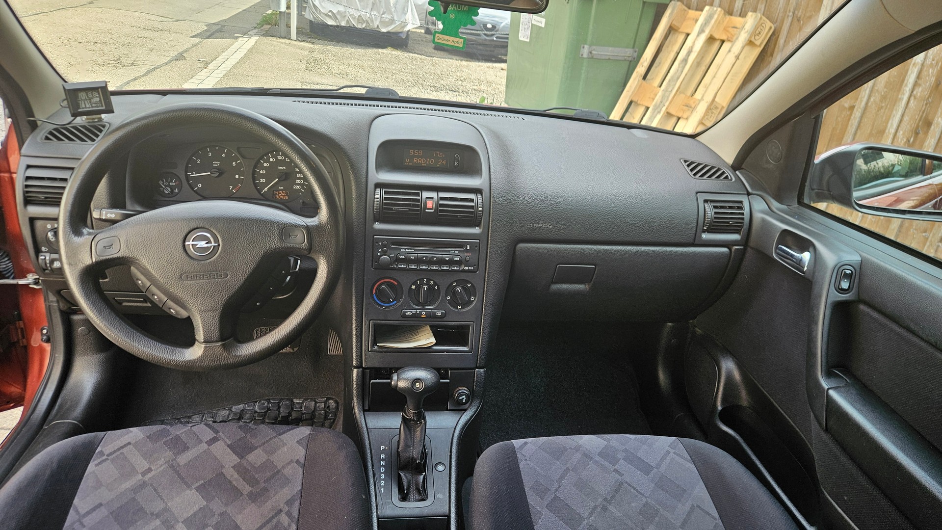 OPEL Astra 1.8i 16V Comfort-image-7