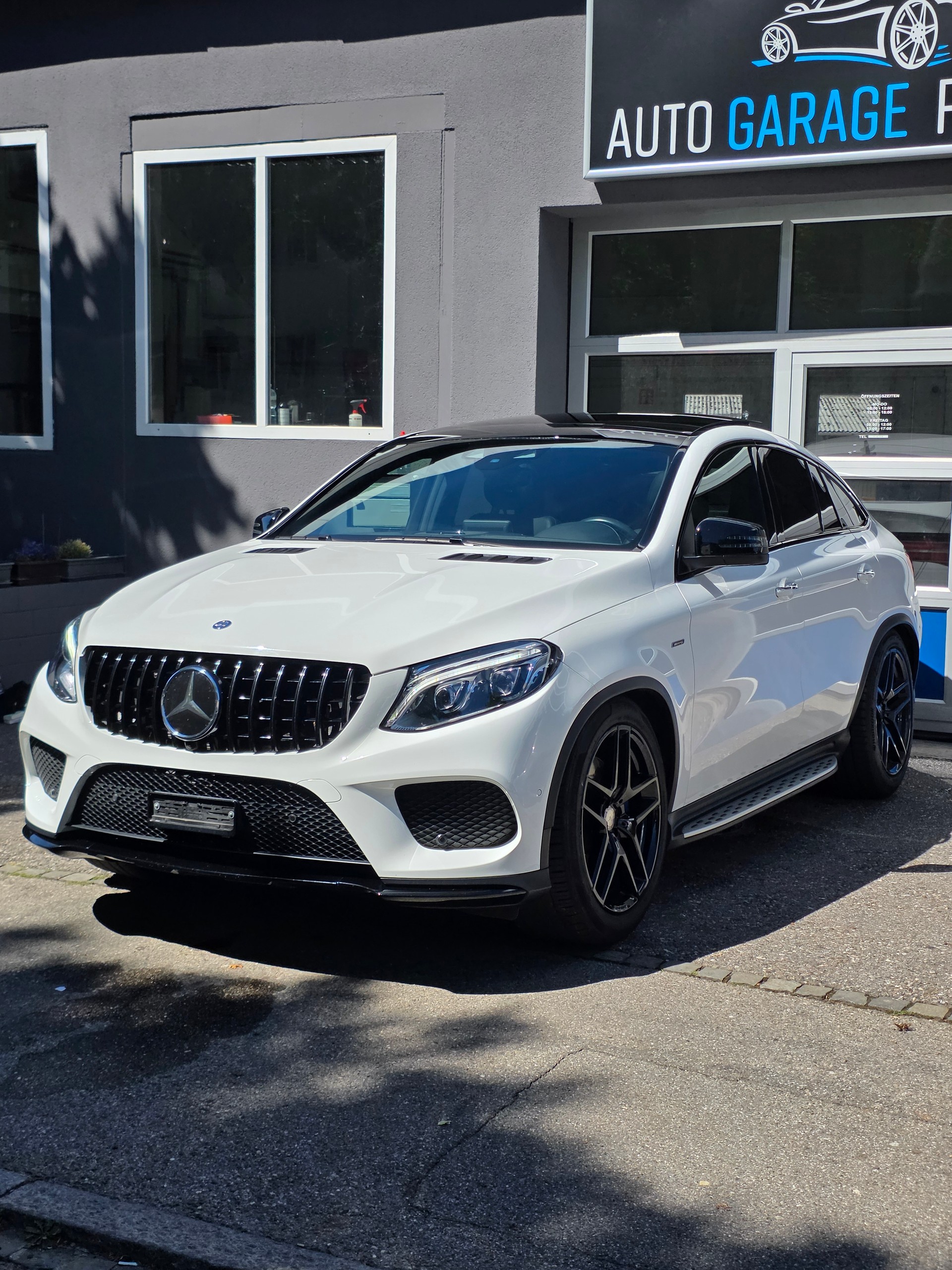 MERCEDES-BENZ GLE Coupé 450 AMG 4Matic 9G-Tronic *Night Paket *Distronic Plus *360° *Harman Kardon *Pano *AHK-image-0