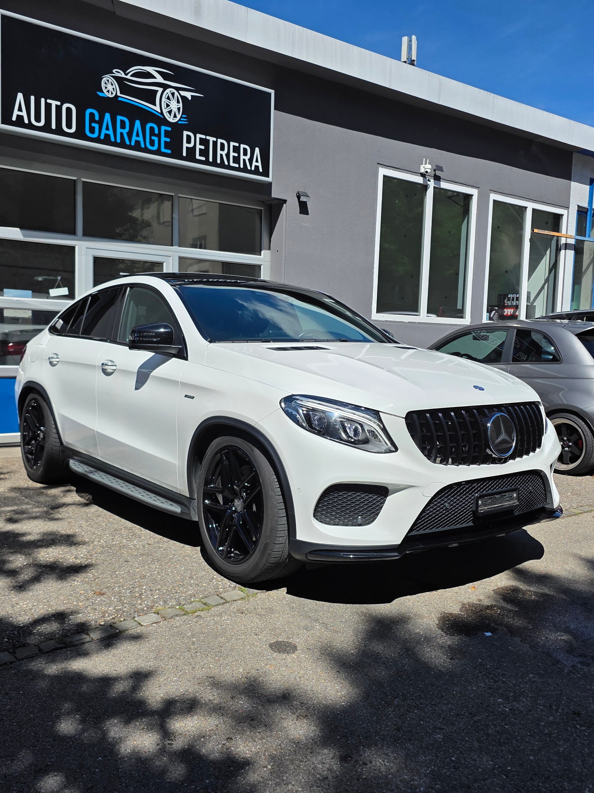 MERCEDES-BENZ GLE Coupé 450 AMG 4Matic 9G-Tronic *Night Paket *Distronic Plus *360° *Harman Kardon *Pano *AHK-image-1
