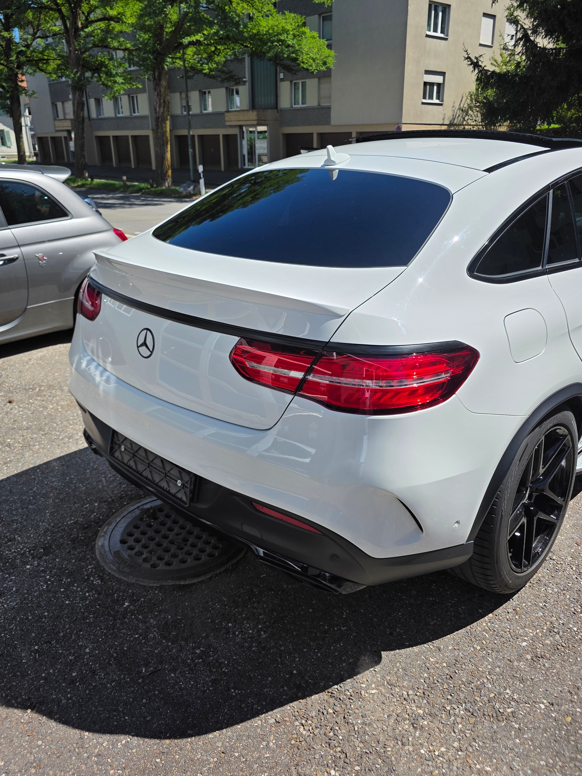 MERCEDES-BENZ GLE Coupé 450 AMG 4Matic 9G-Tronic *Night Paket *Distronic Plus *360° *Harman Kardon *Pano *AHK-image-3