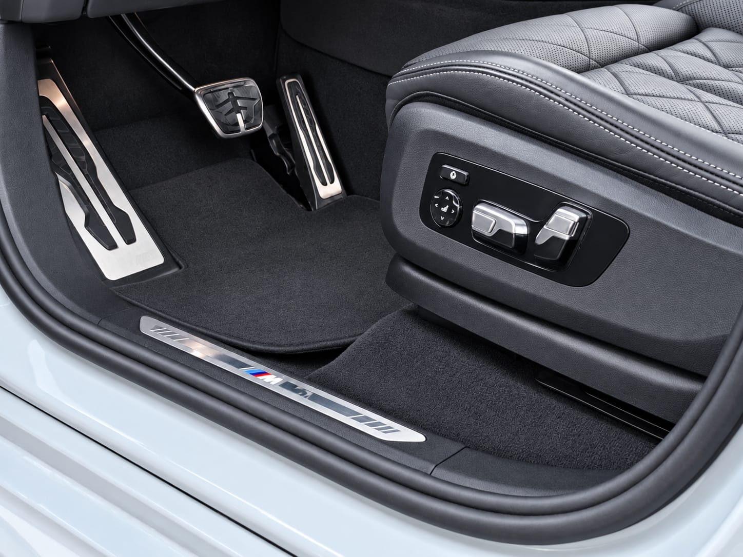BMW X5 30d xDrive SAG * M Sport Pro Panorama 360° Kamera *-image-13