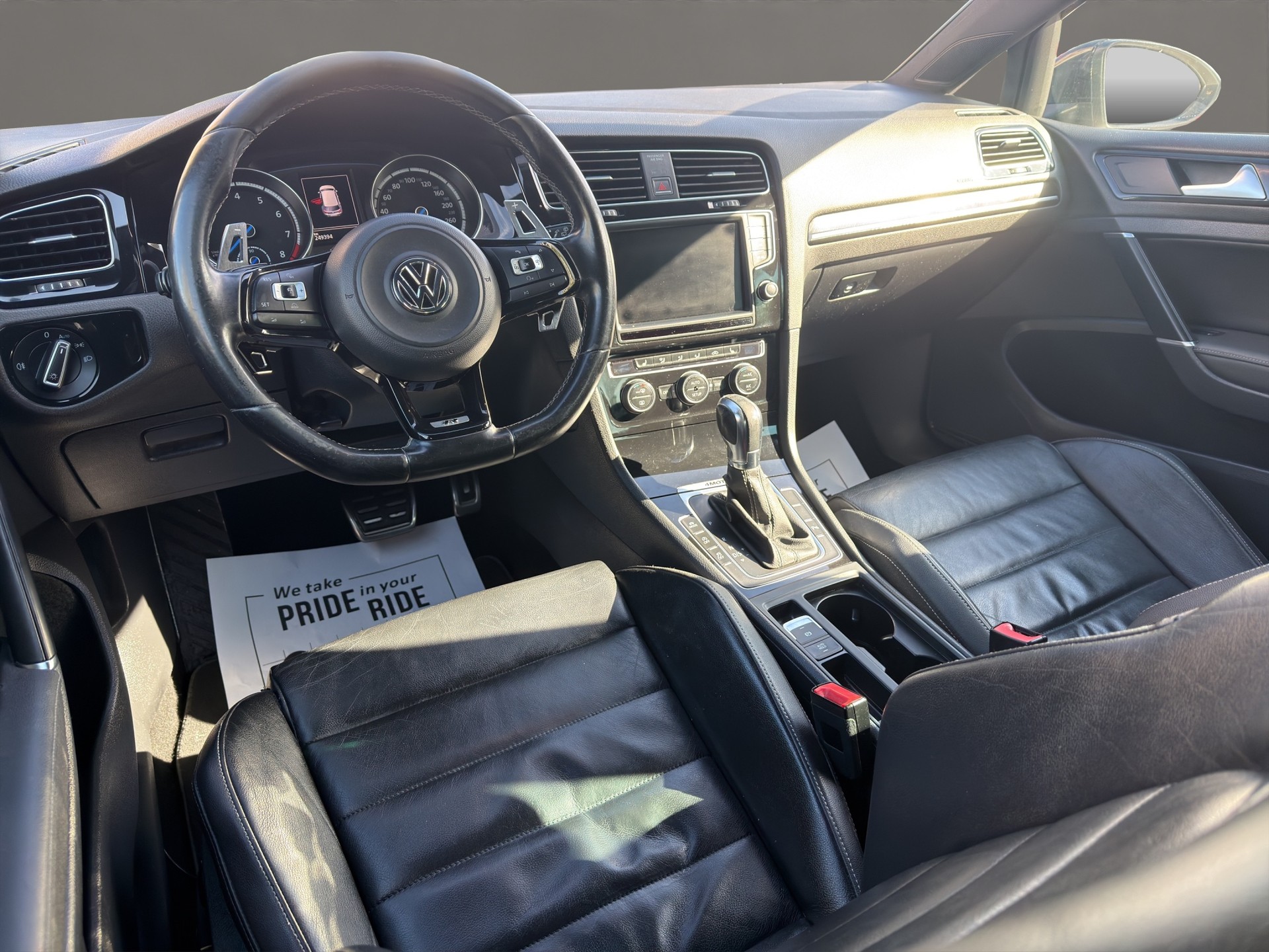 VW Golf 2.0 TSI R 4Motion DSG-image-12