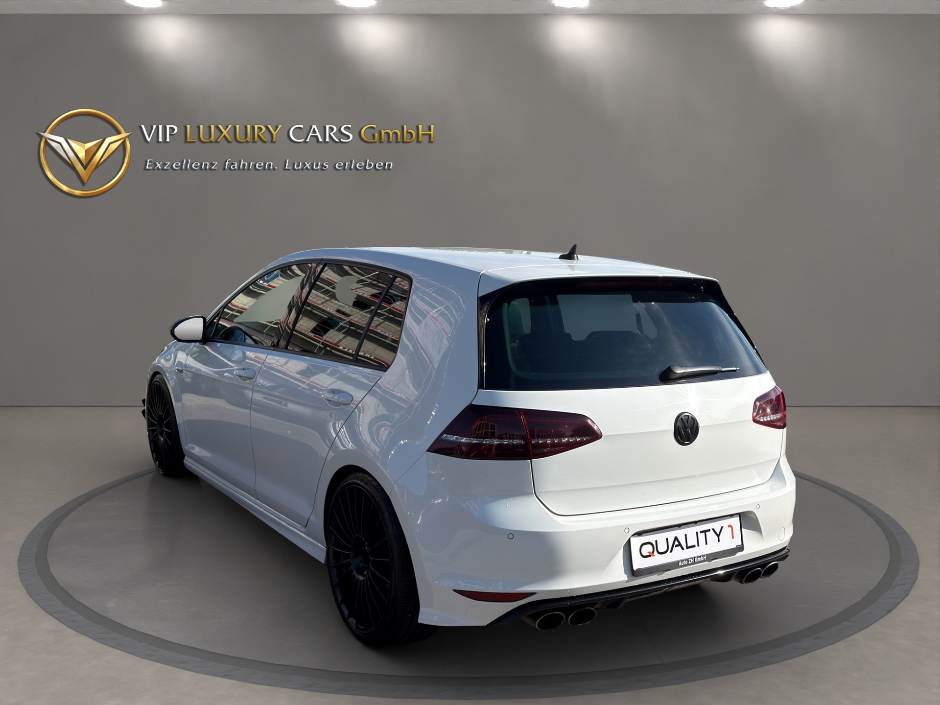VW Golf 2.0 TSI R 4Motion DSG-image-7