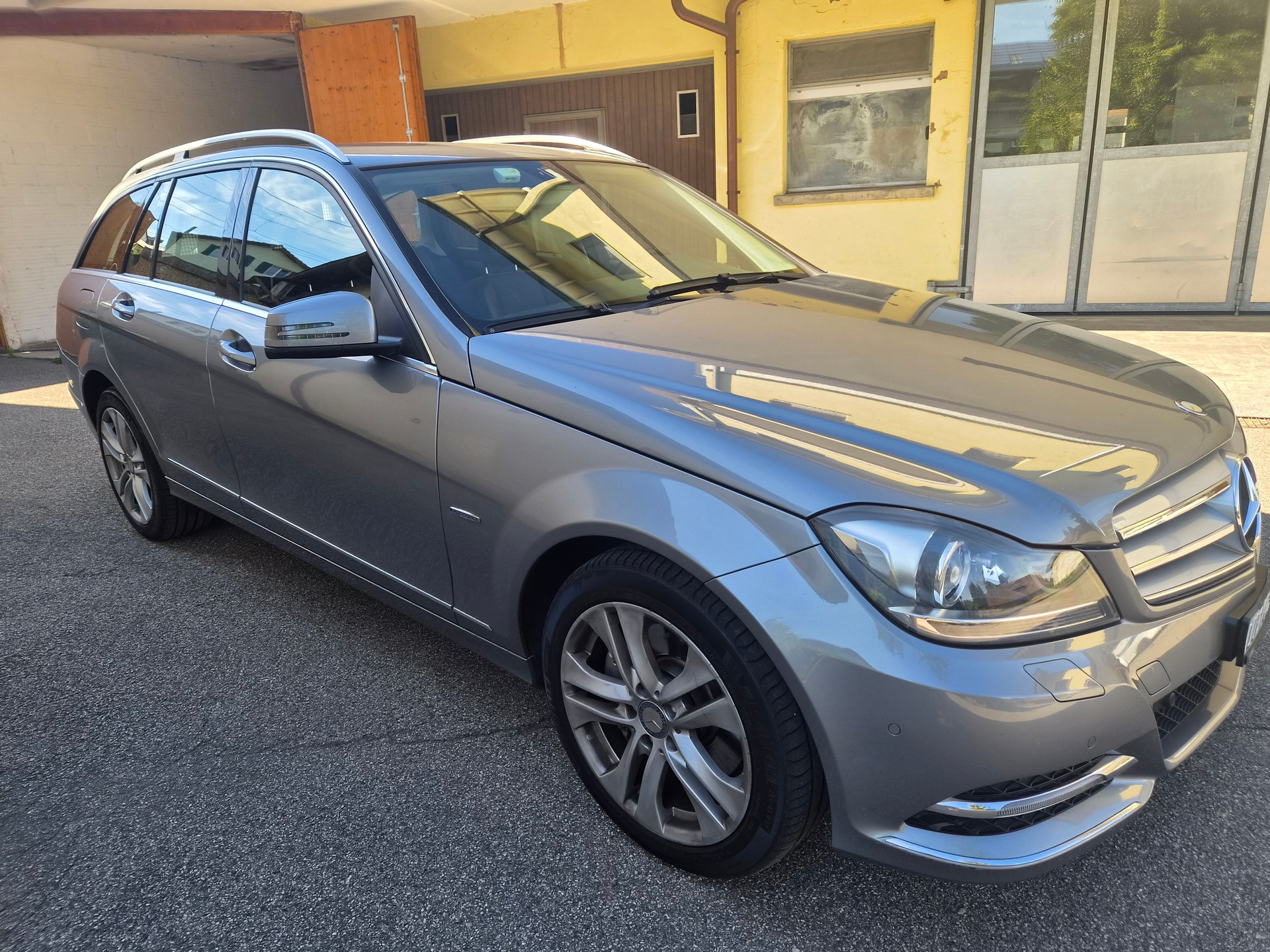 MERCEDES-BENZ C 300 CDI T 4m-image-1