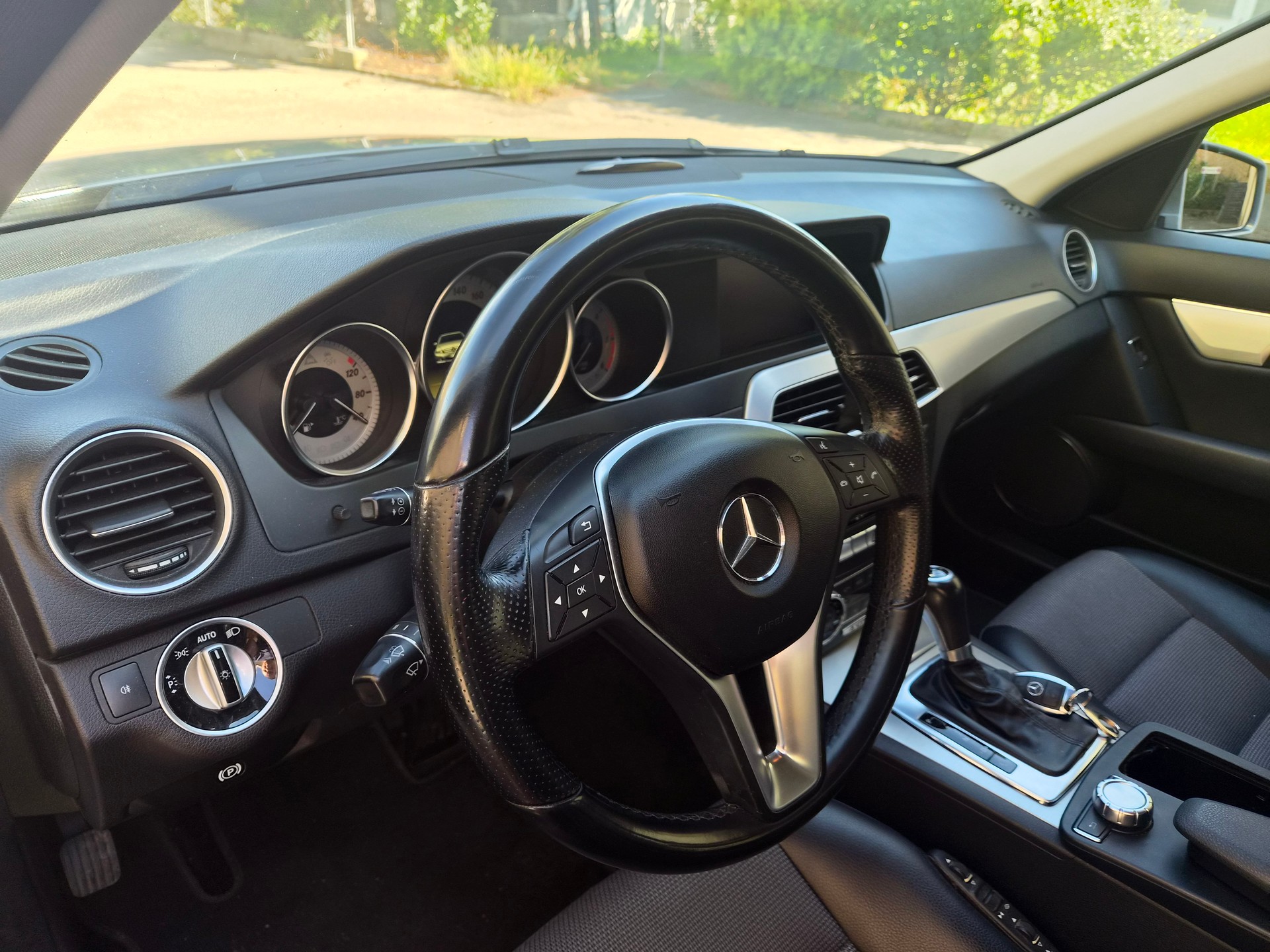MERCEDES-BENZ C 300 CDI T 4m-image-3