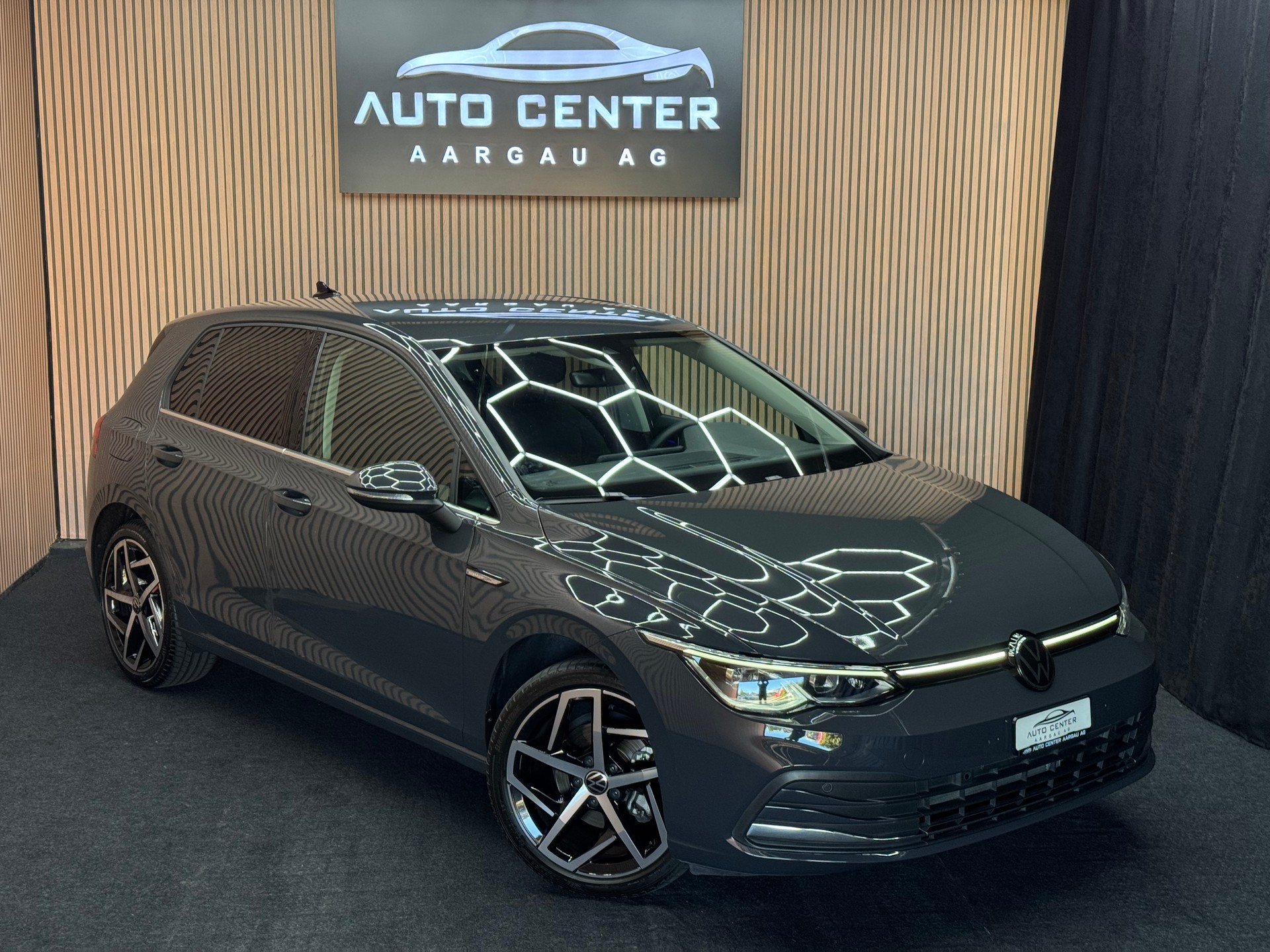VW Golf VIII 2.0 TDI Style DSG *ab CHF 249.-/ Monat*-image-0