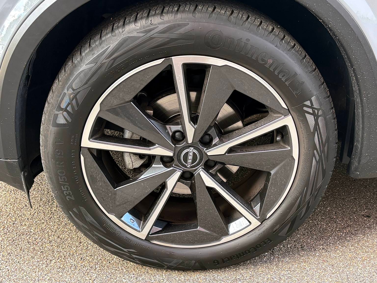 NISSAN Qashqai 1.3 Dig-T 158 PS MHEV Tekna-image-10