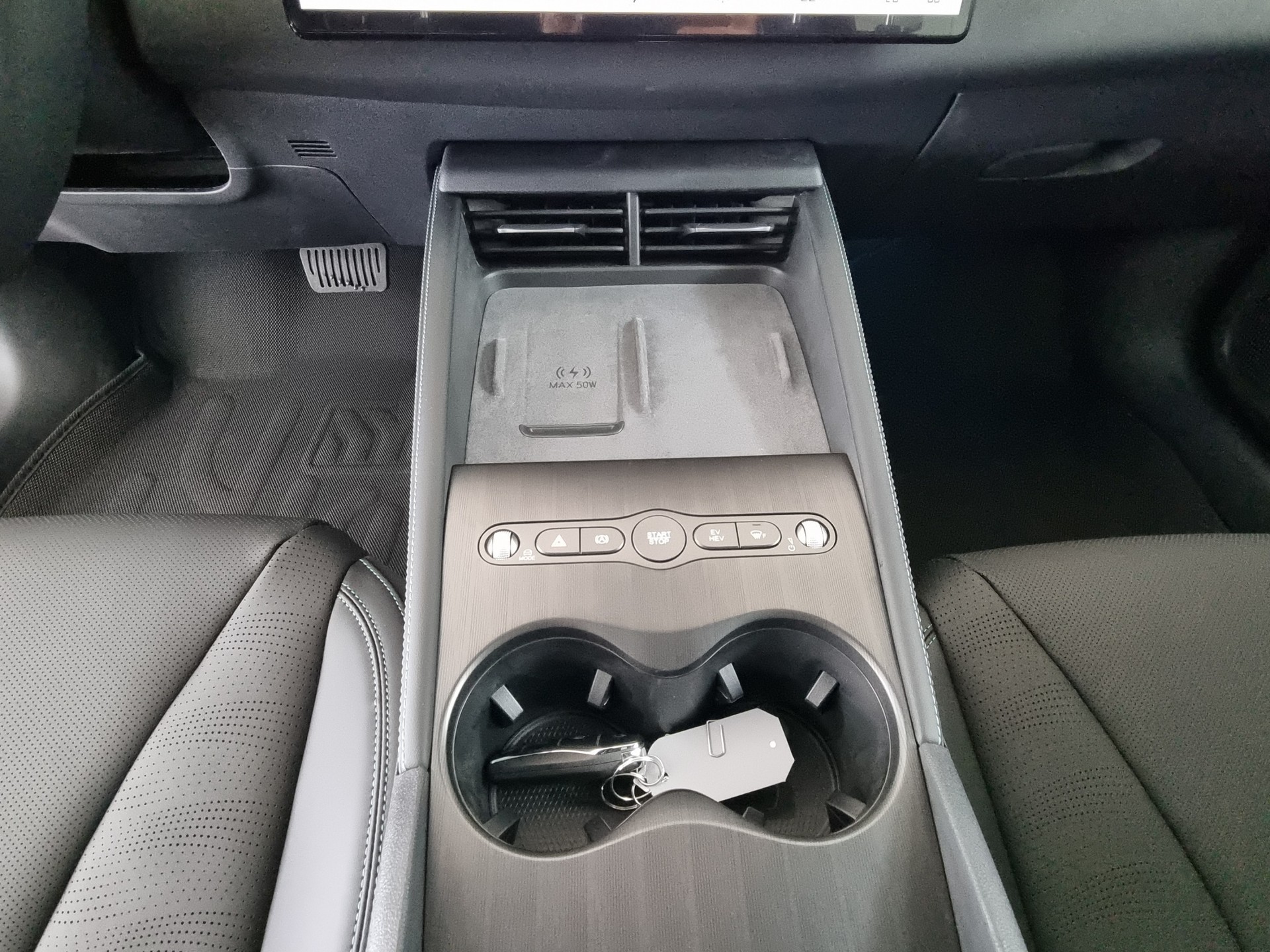 BYD Seal 6 DM-i Touring Comfort-image-9