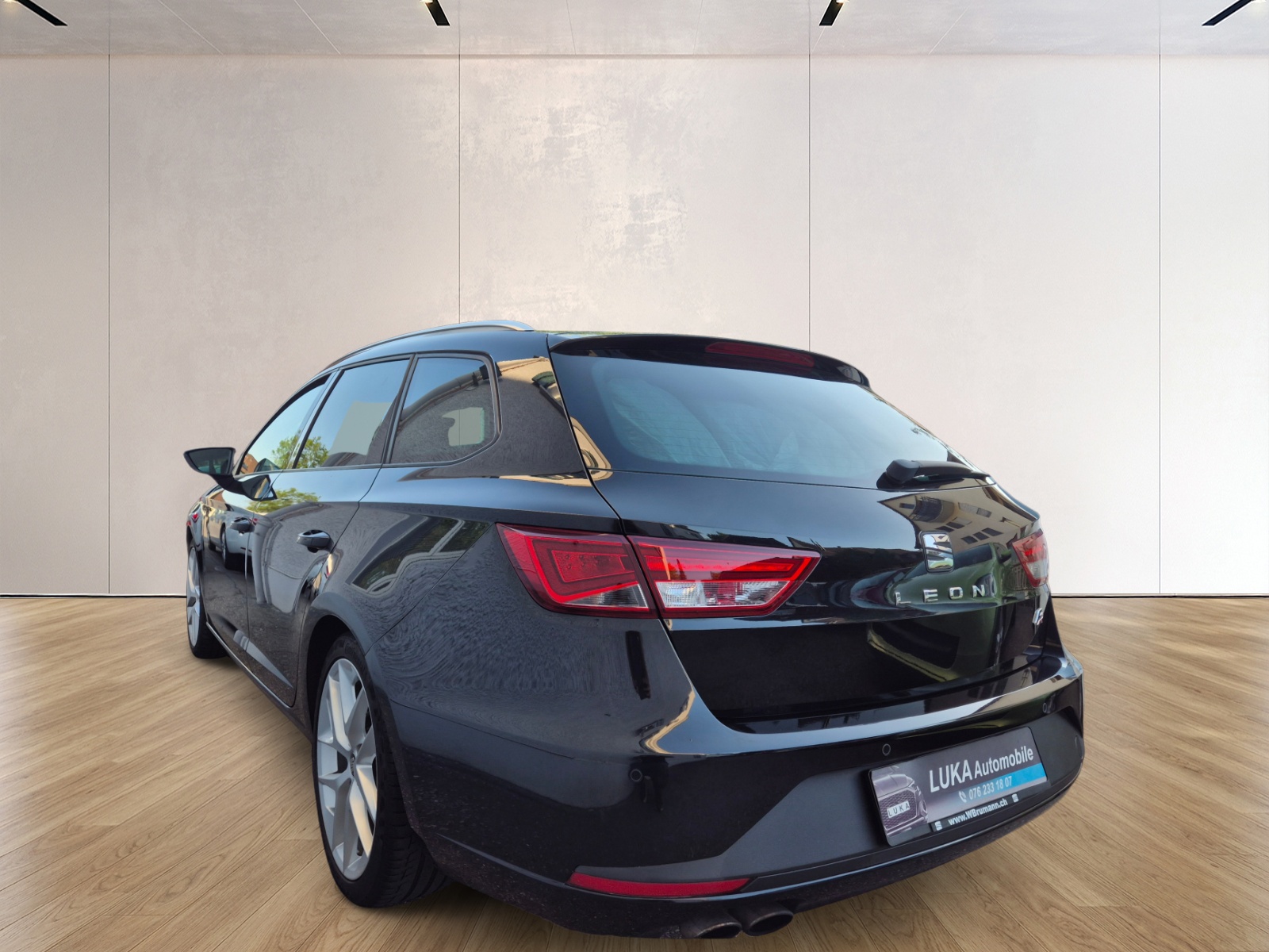 SEAT Leon ST 1.8 TSI FR DSG-image-2