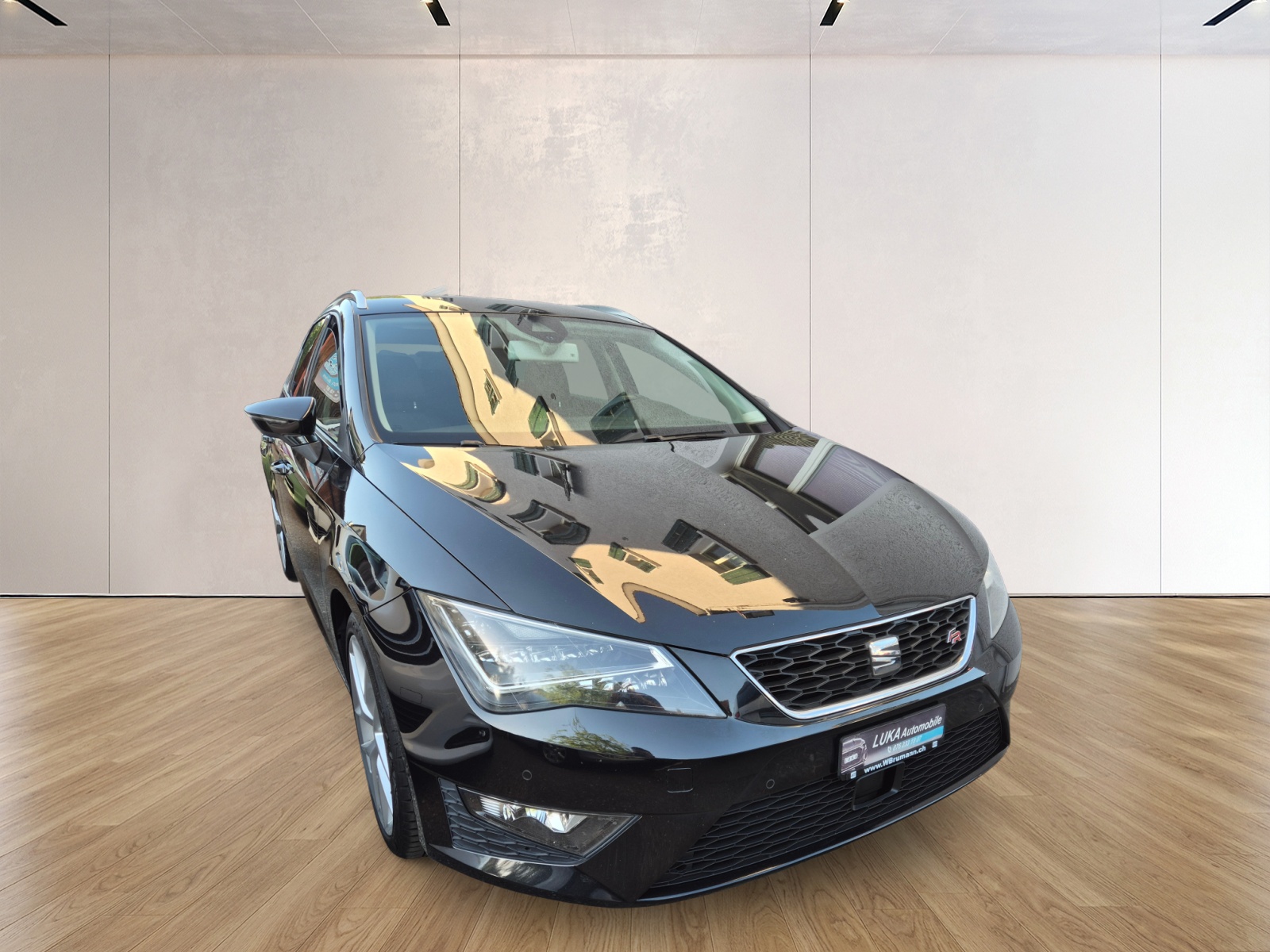 SEAT Leon ST 1.8 TSI FR DSG-image-1