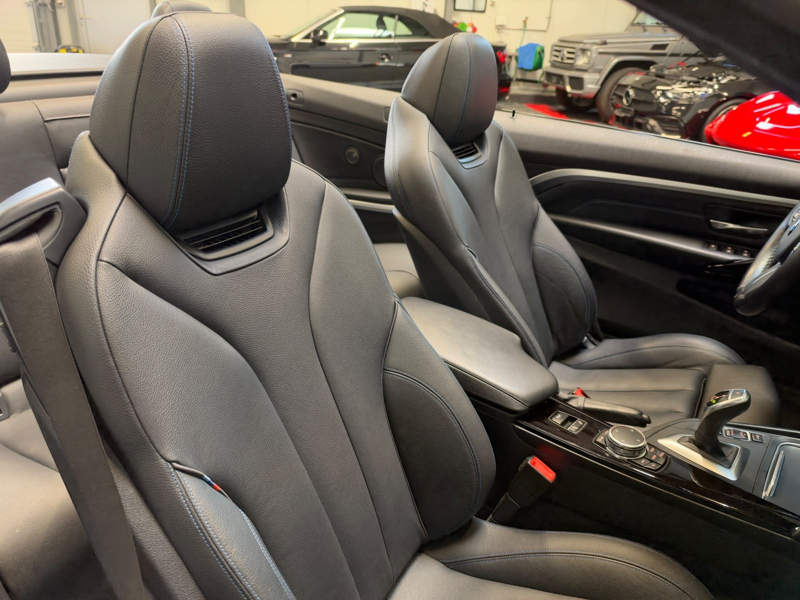 BMW 440i xDrive SAG Cabrio M-Sport-image-9