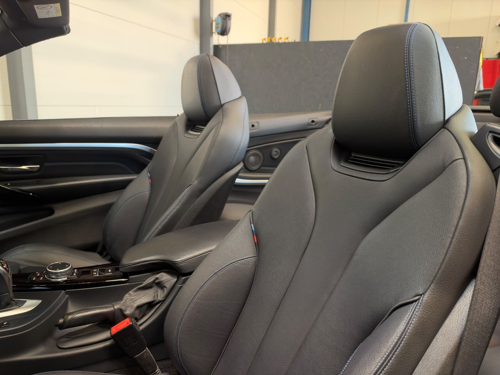 BMW 440i xDrive SAG Cabrio M-Sport-image-14