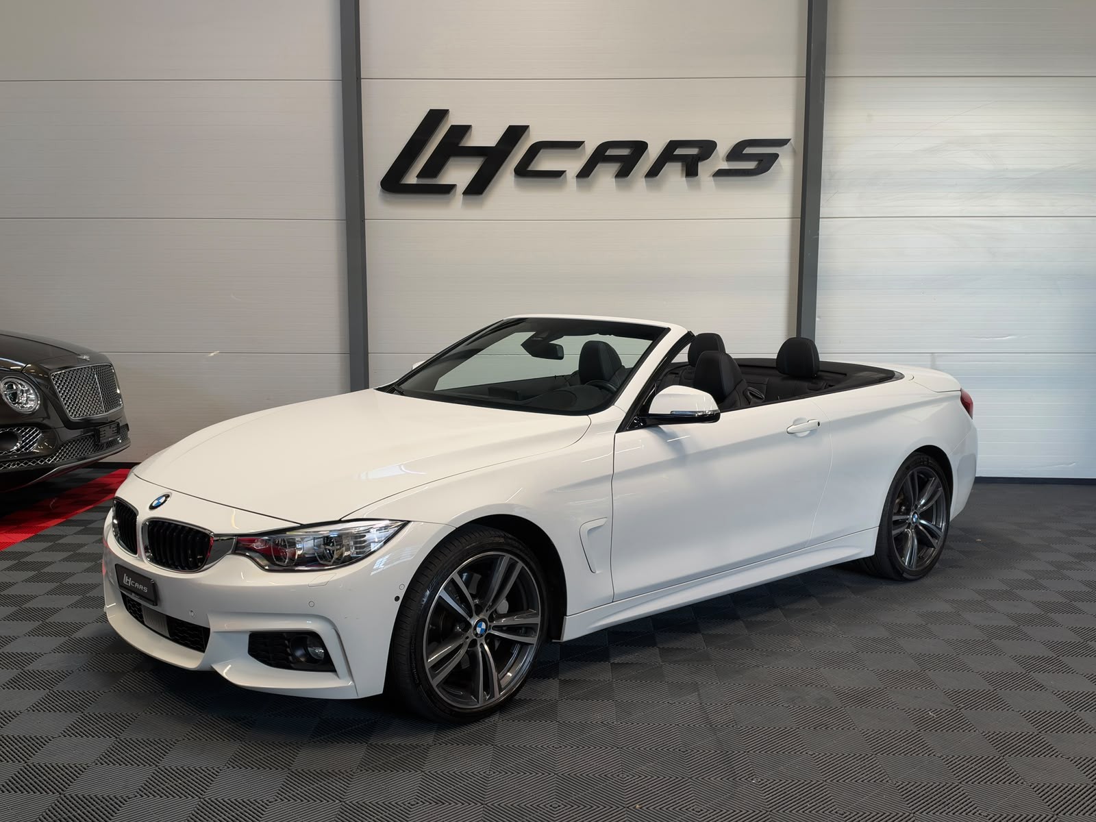 BMW 440i xDrive SAG Cabrio M-Sport-image-0