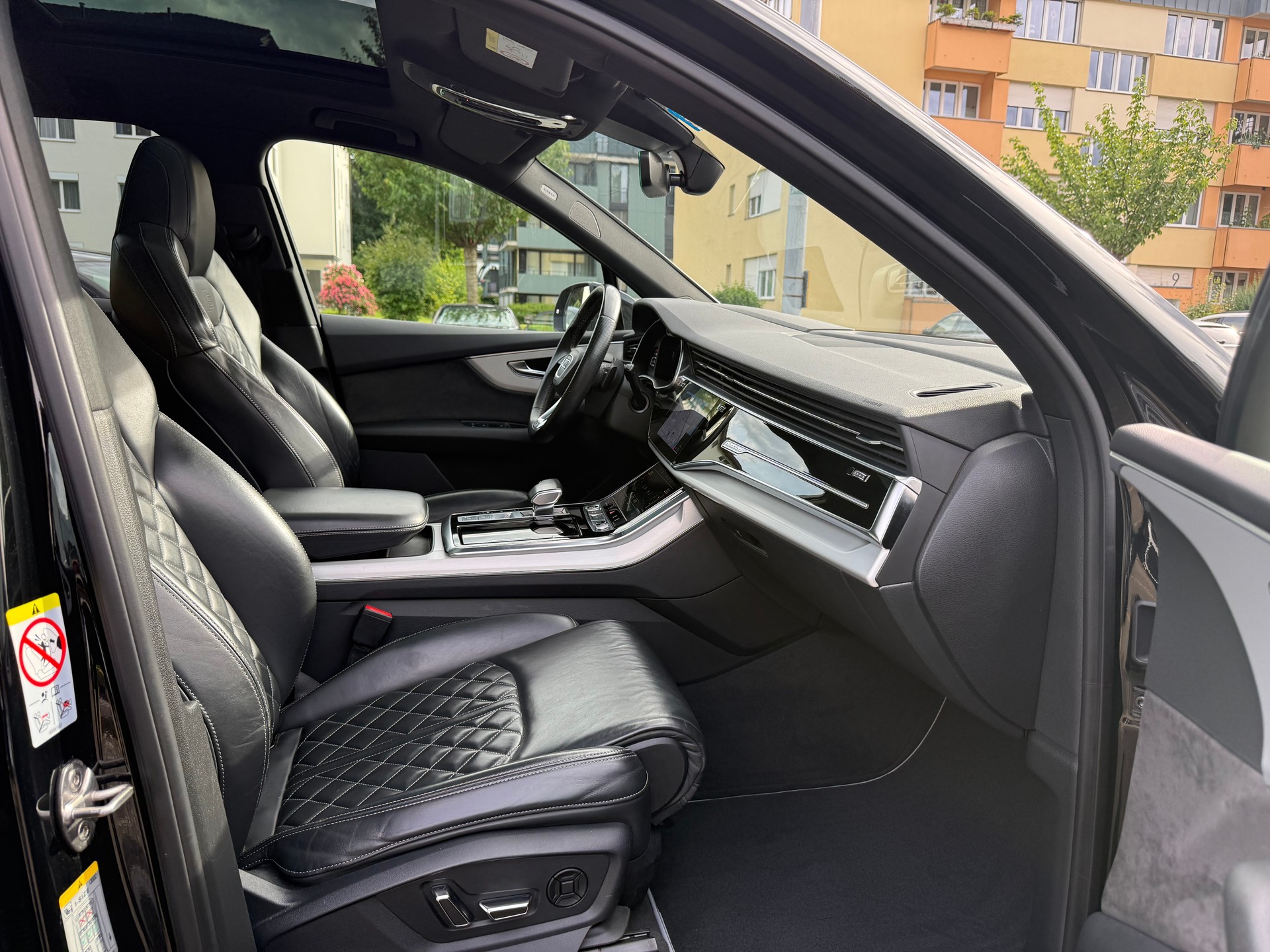 AUDI Q7 3.0 50 TDI S Line quattro T-Tronic *Traumausstattung*-image-26