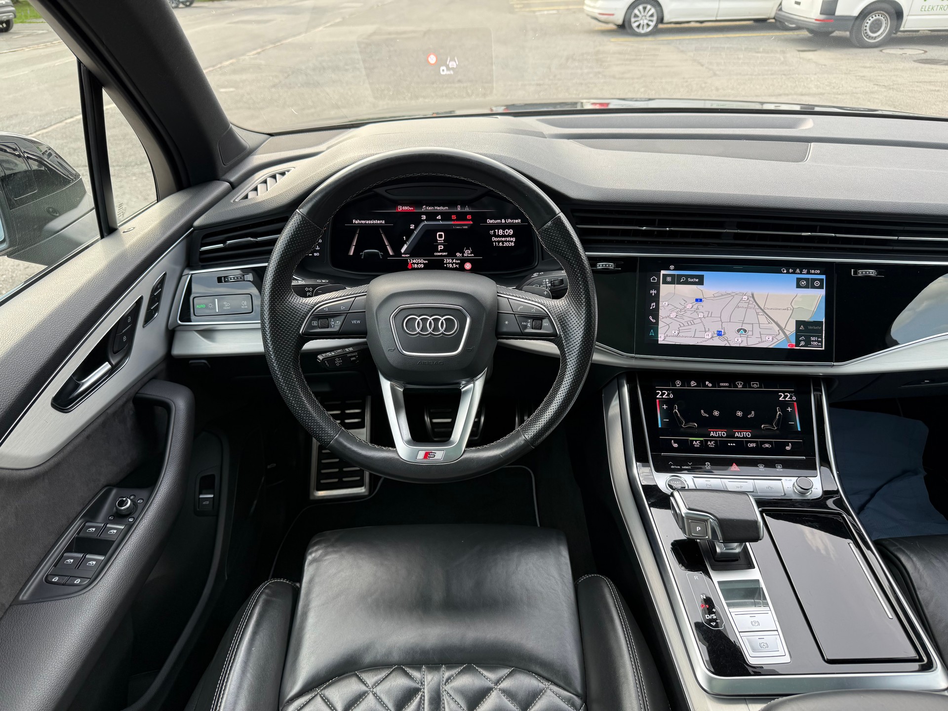 AUDI Q7 3.0 50 TDI S Line quattro T-Tronic *Traumausstattung*-image-24