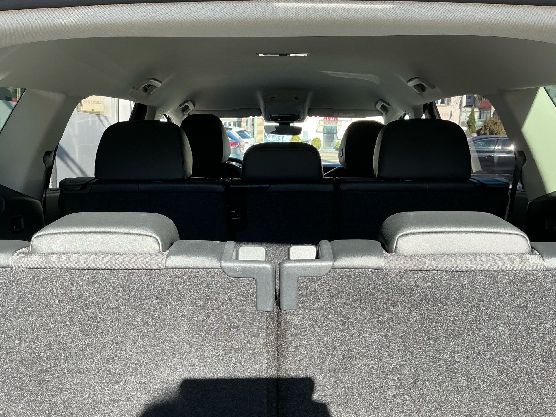 VW Tayron 2.0 TSI 204 PS 4MOTION LIFE *** ANHÄNGEKUPPLUNG & 7-SITZER ***-image-24