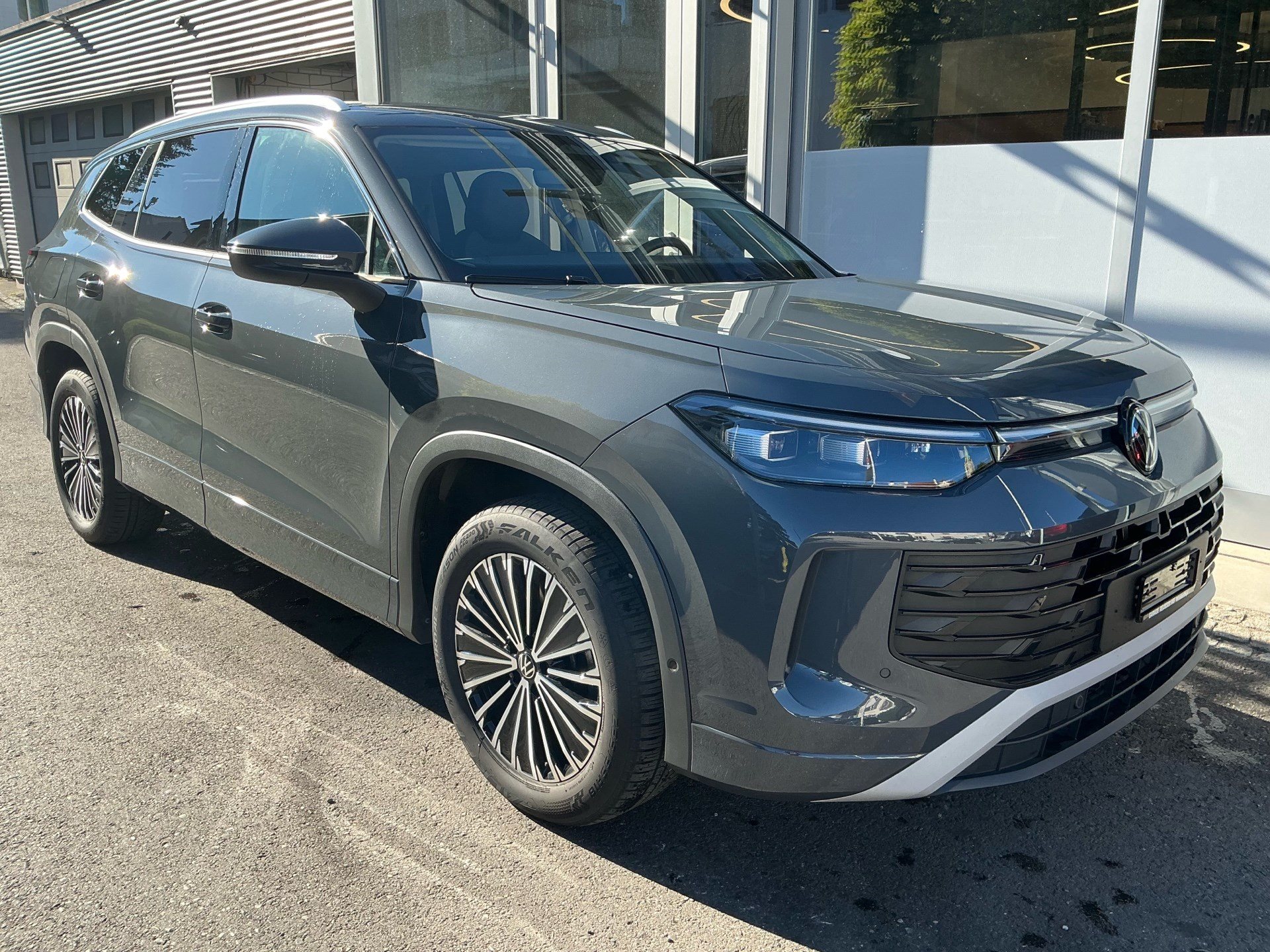VW Tayron 2.0 TSI 204 PS 4MOTION LIFE *** ANHÄNGEKUPPLUNG & 7-SITZER ***-image-2