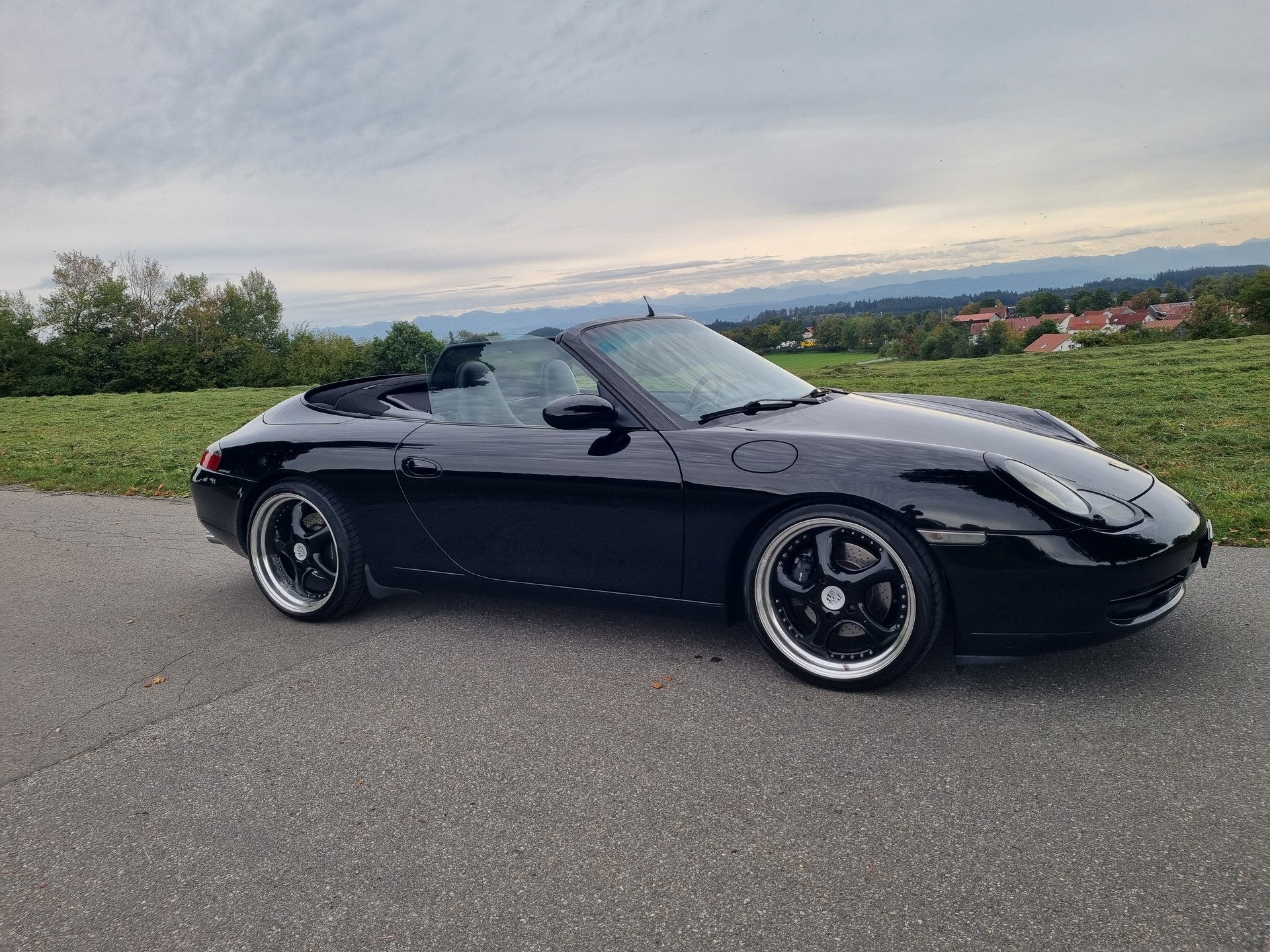 PORSCHE 3.4 Carrera-image-1