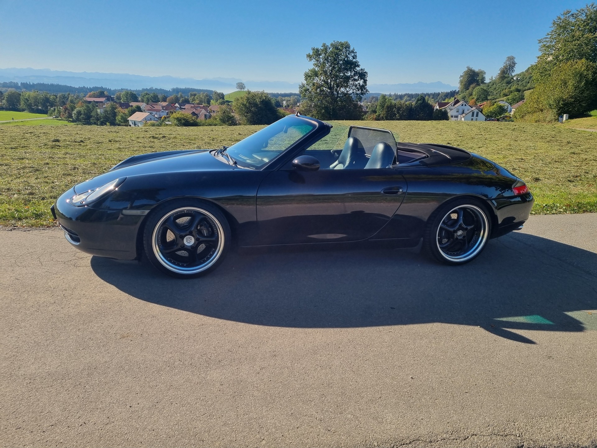 PORSCHE 3.4 Carrera-image-3