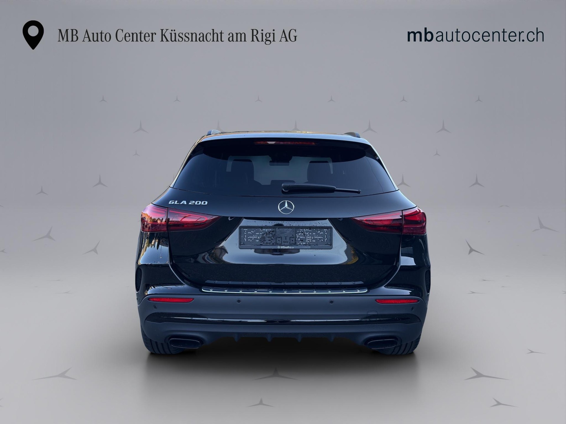 MERCEDES-BENZ 200 Night Star AMG Line-image-4