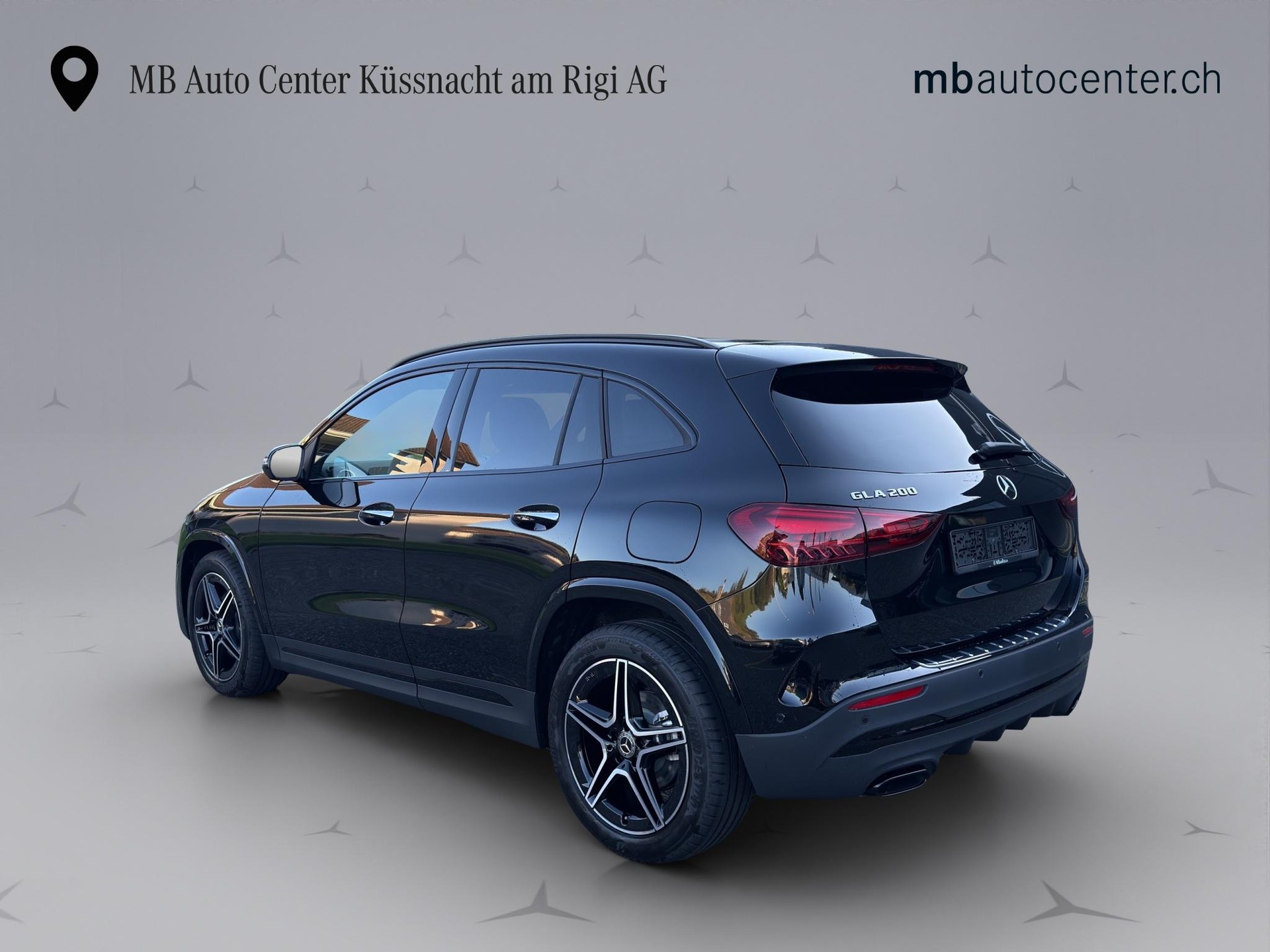 MERCEDES-BENZ 200 Night Star AMG Line-image-3