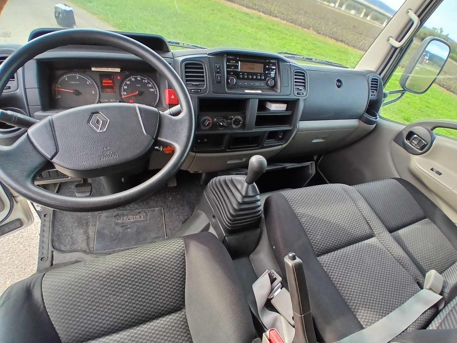 RENAULT Maxity DXI 140.35 L2-image-8