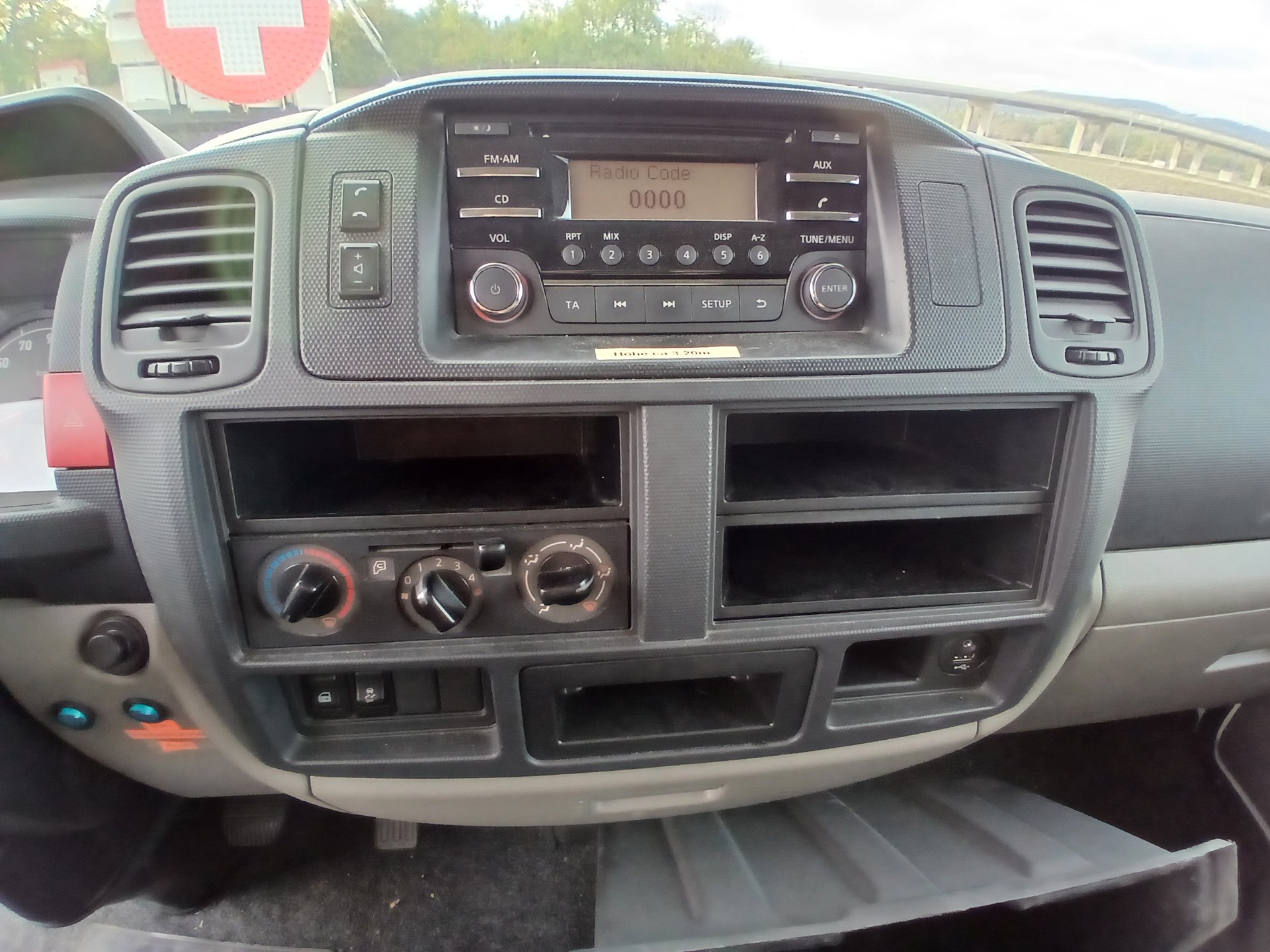 RENAULT Maxity DXI 140.35 L2-image-10