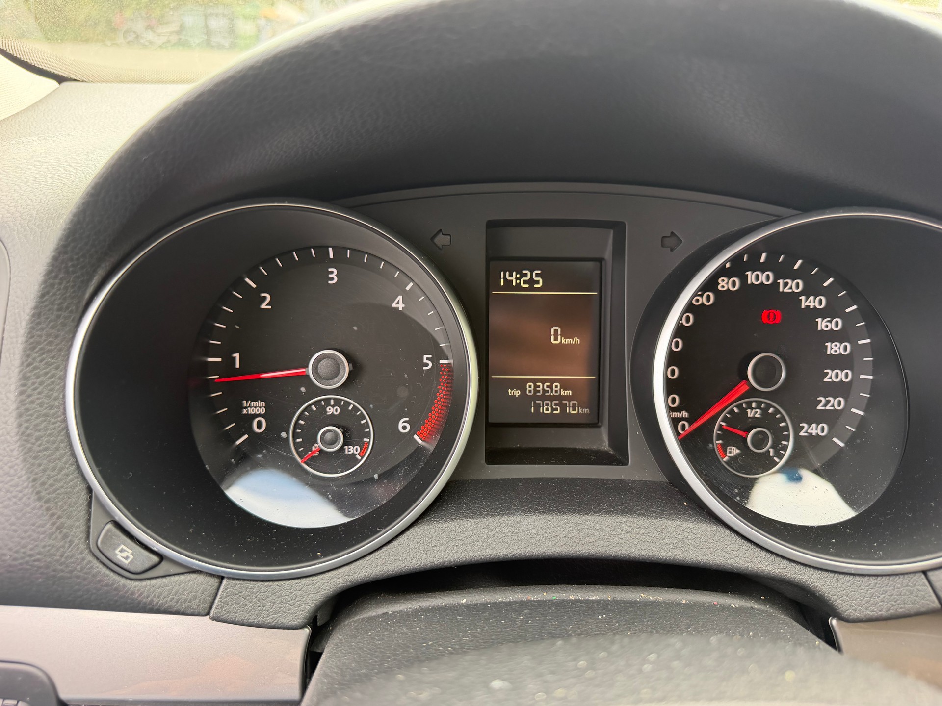 VW Golf 1.6 TDI Comfortline-image-7