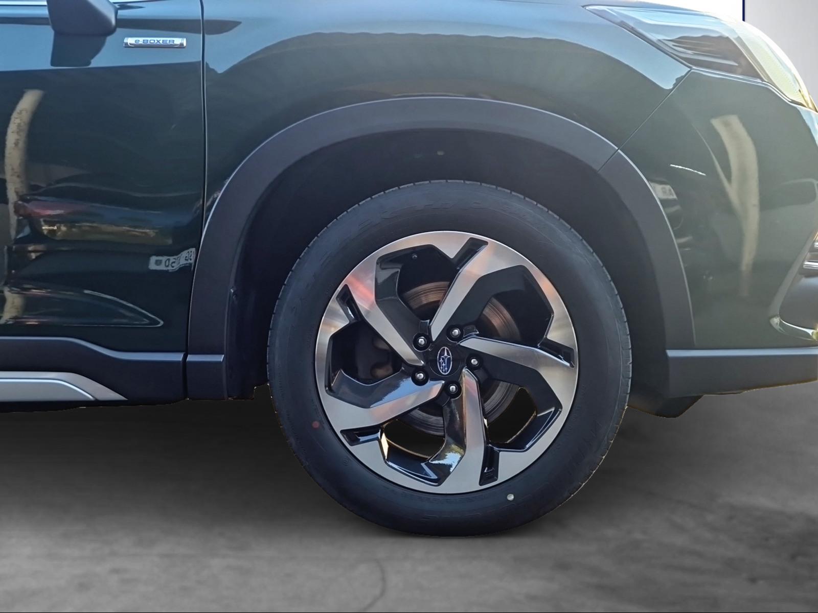 SUBARU Forester Station 2.0i e-Boxer Luxury-image-13