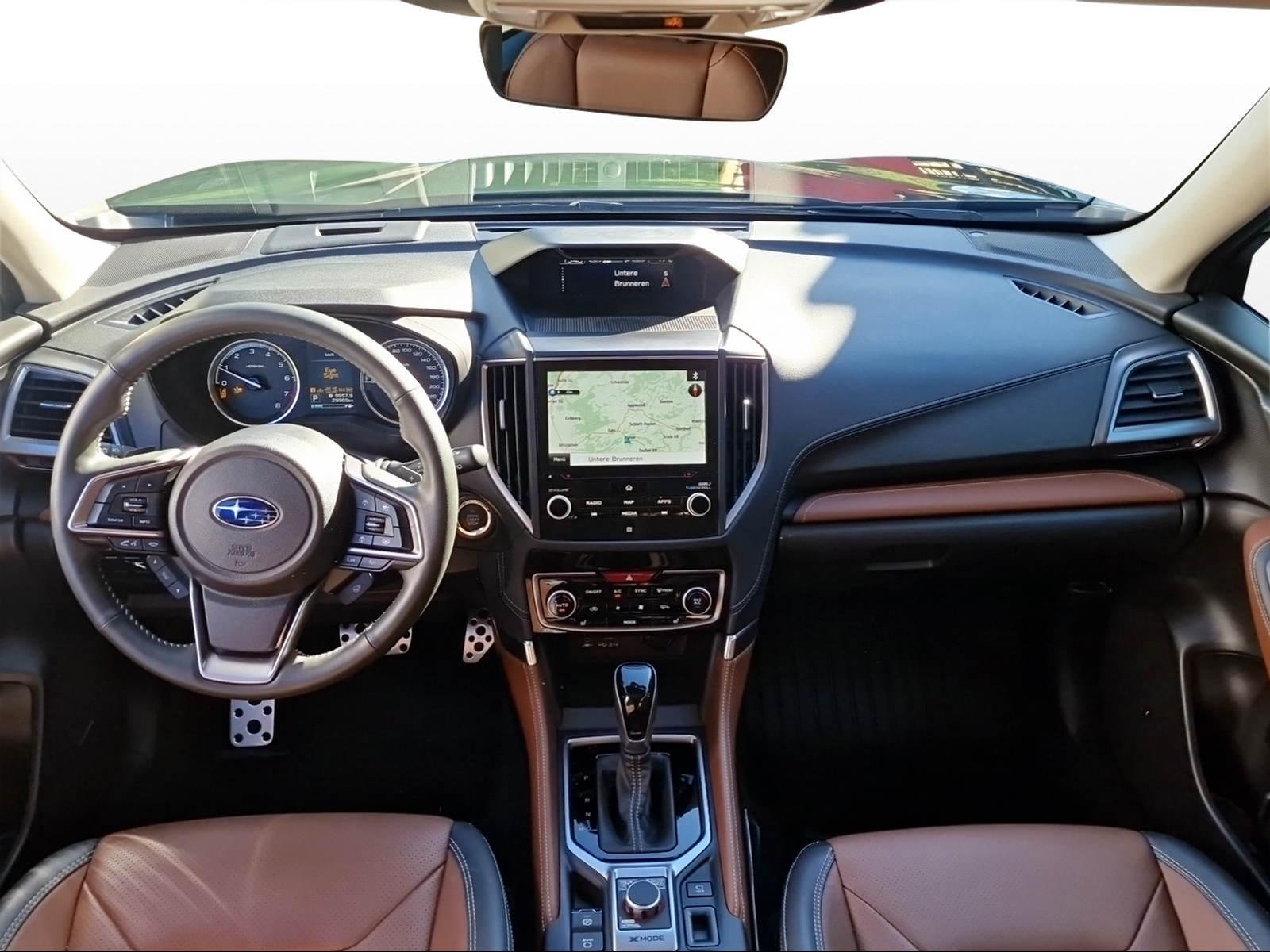 SUBARU Forester Station 2.0i e-Boxer Luxury-image-9