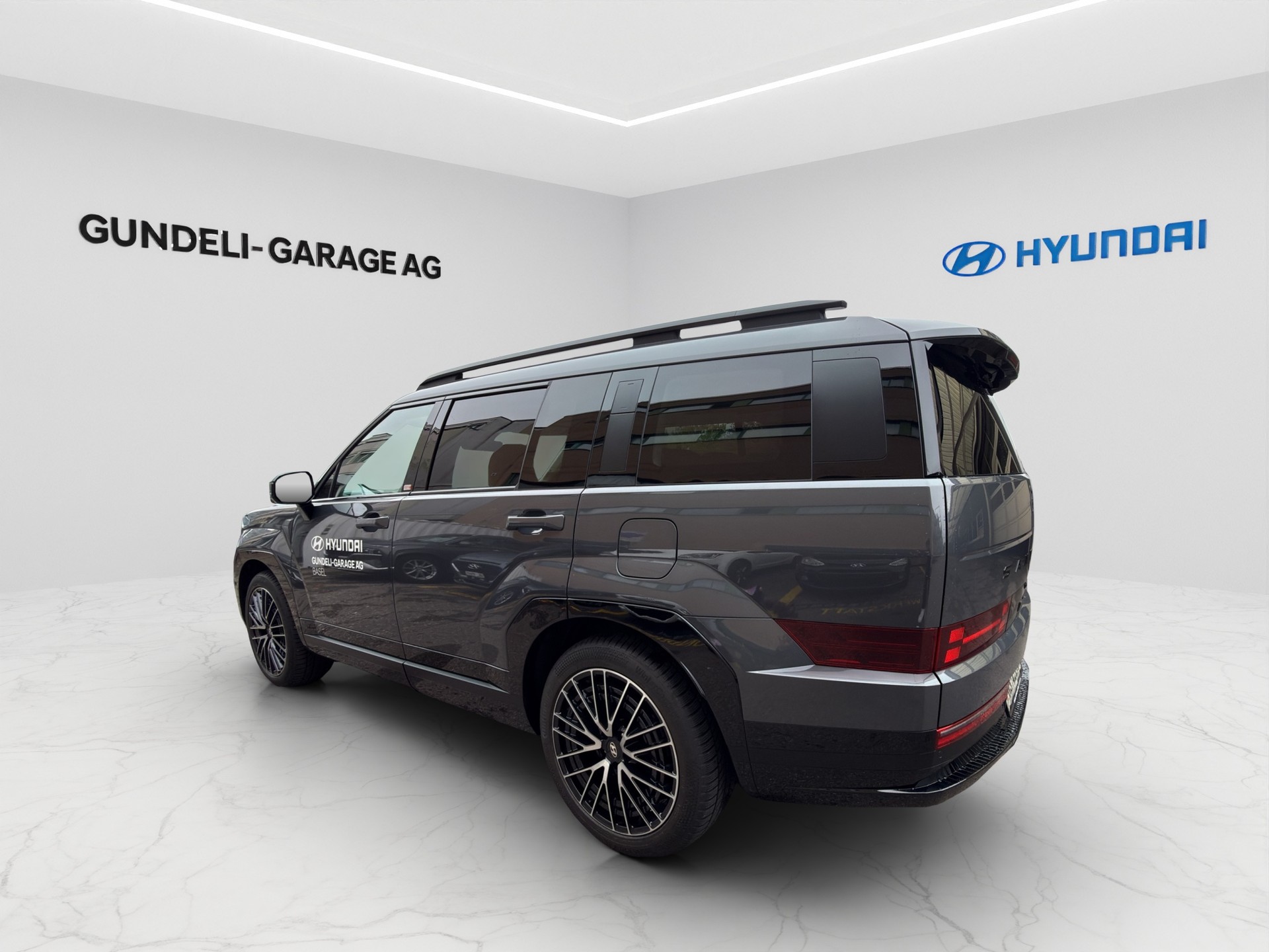 HYUNDAI Santa Fe 1.6 T-GDi HEV Calligraphy 4WD Automatic-showroom-element-3