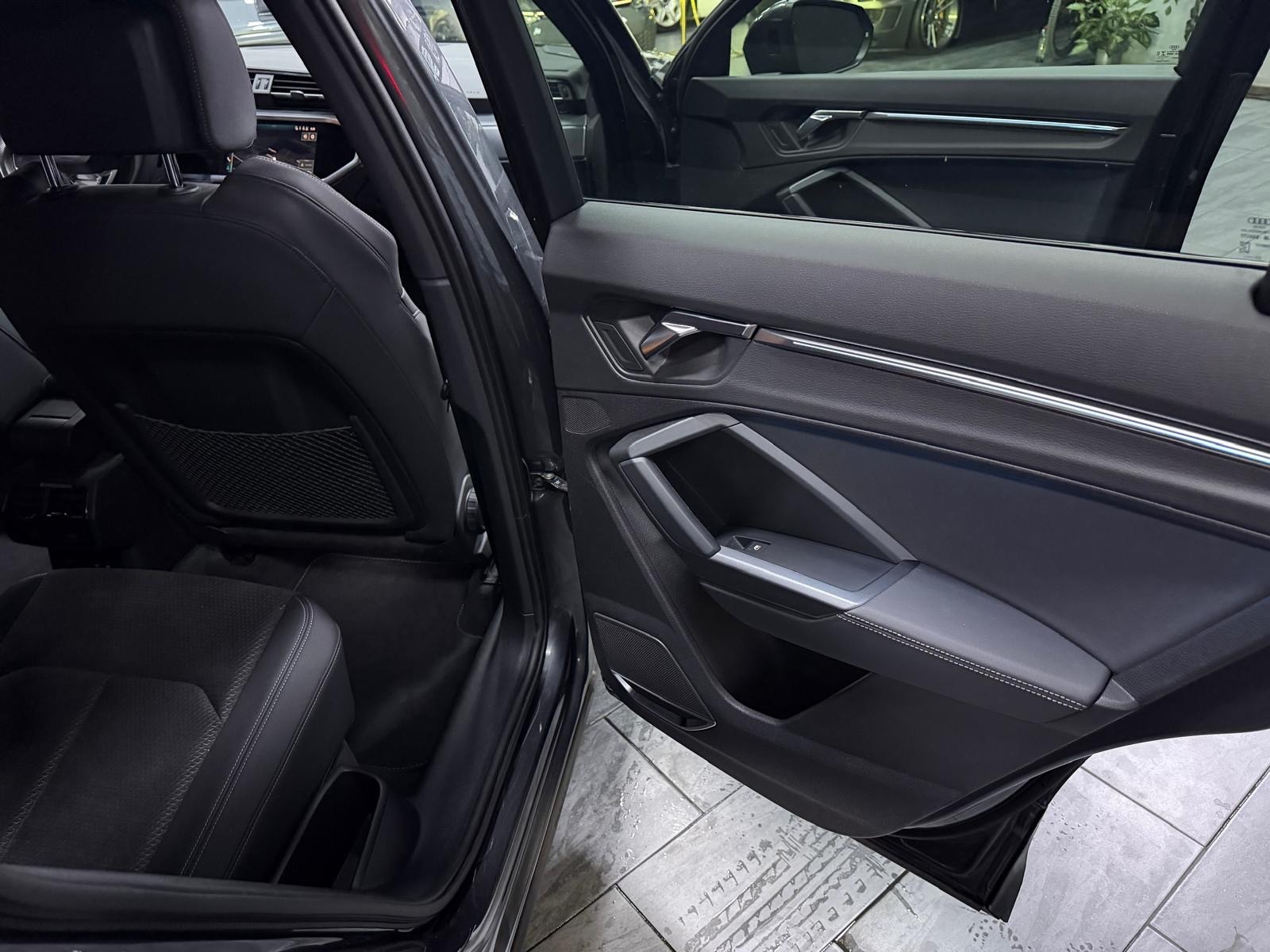 AUDI Q3 Sportback 40 TDI S line Attraction quattro S-tronic / Leasing ab 299.--image-13